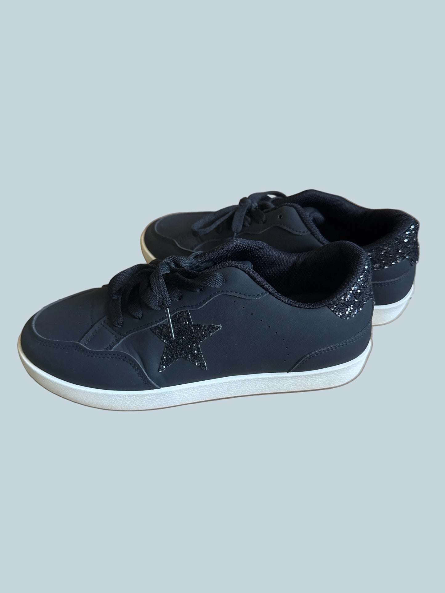 Joy Time. Men Women Canvas Secondhand. Size 8