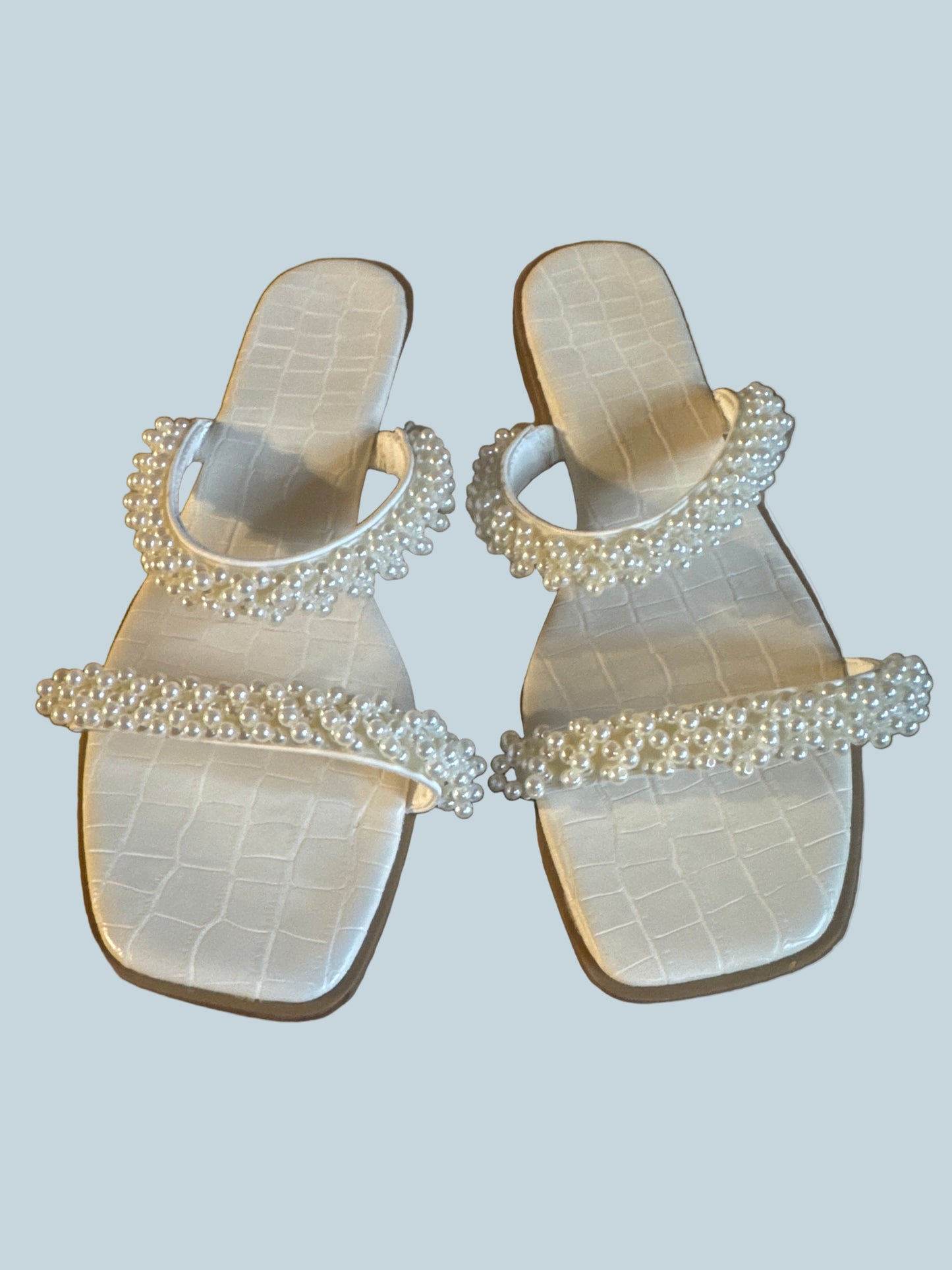 Women braided Slide Shoe Sandals. Like New. Size 40