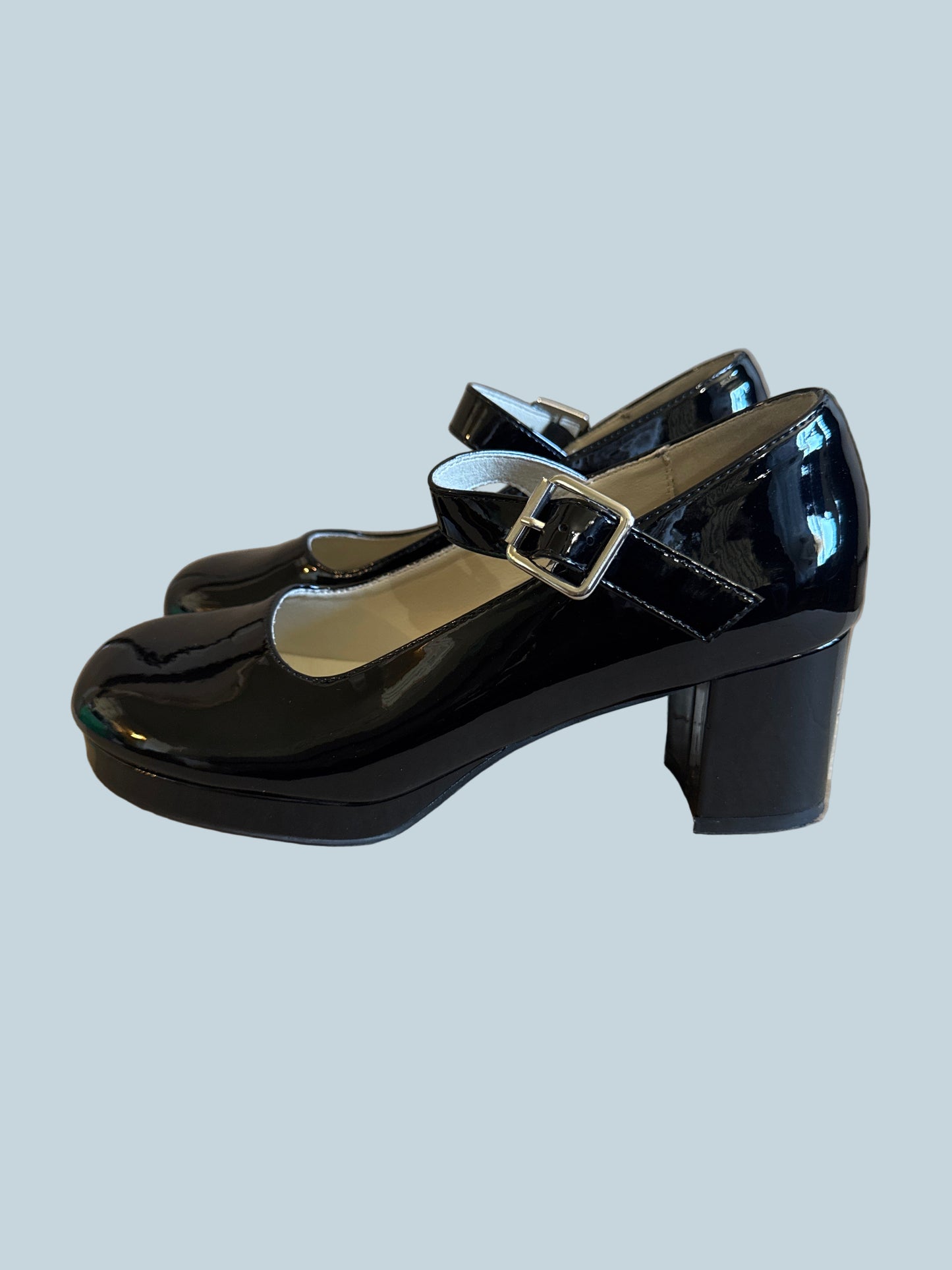 Secondhand. Women Ankle Stap Heeled Pump Shoe. Like New. Size 8.5