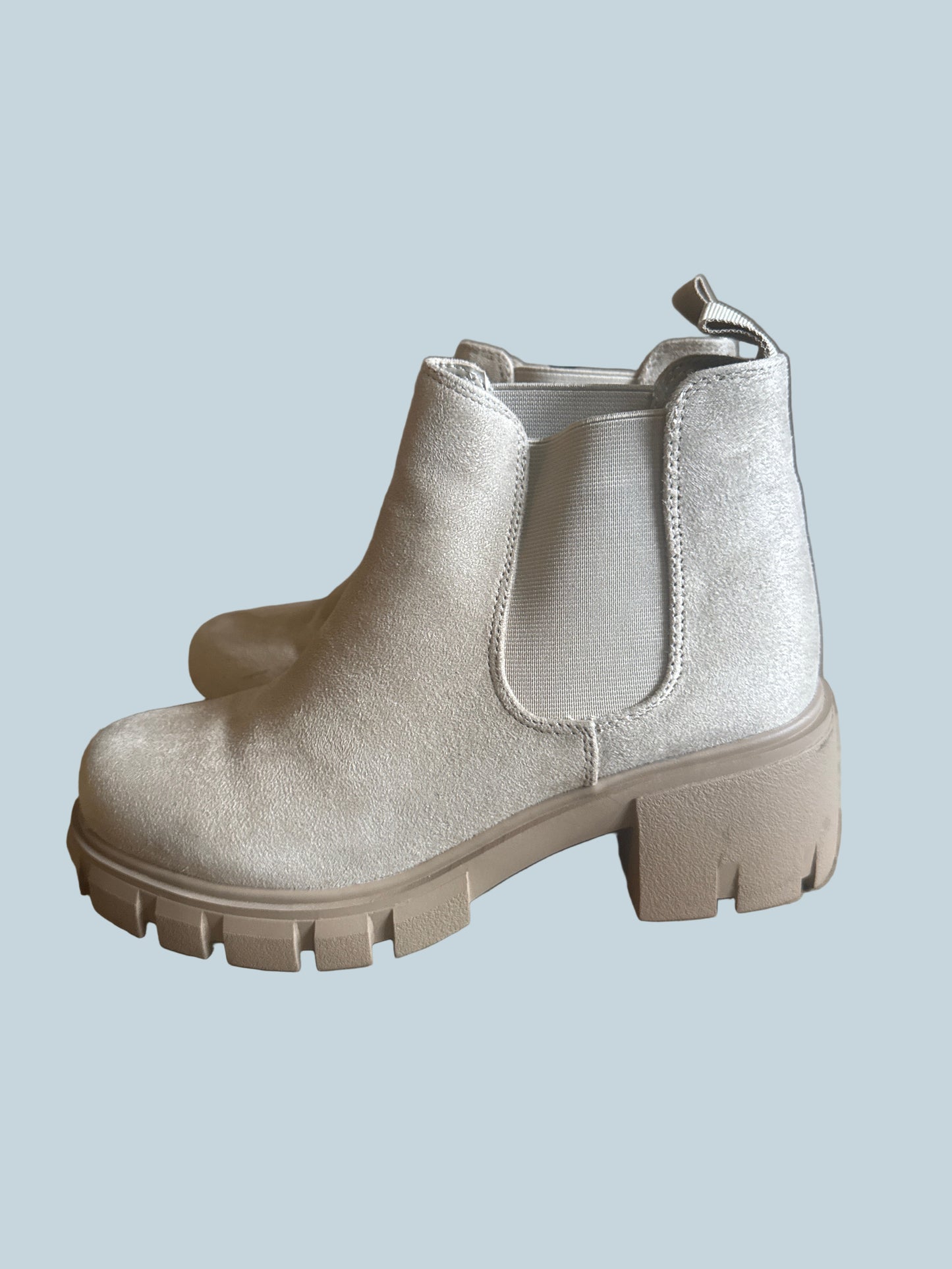 Soda Women Platform Ankle Boots. Like New. Size 7.5