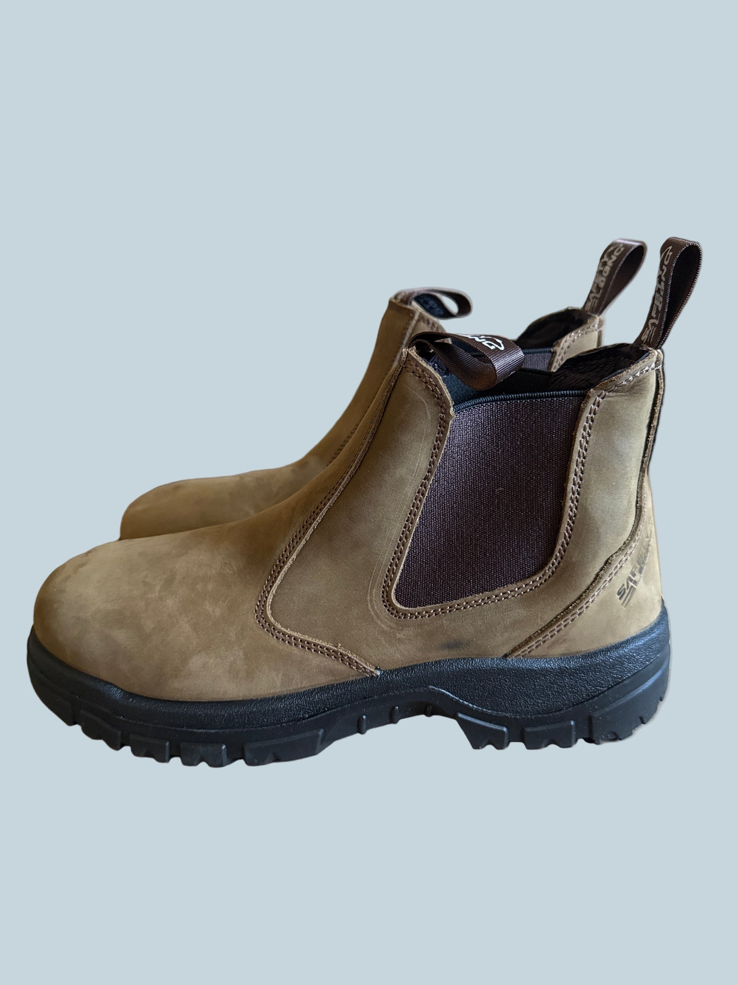 Men Chelsea Safety Boots. Like New. Size 10.5