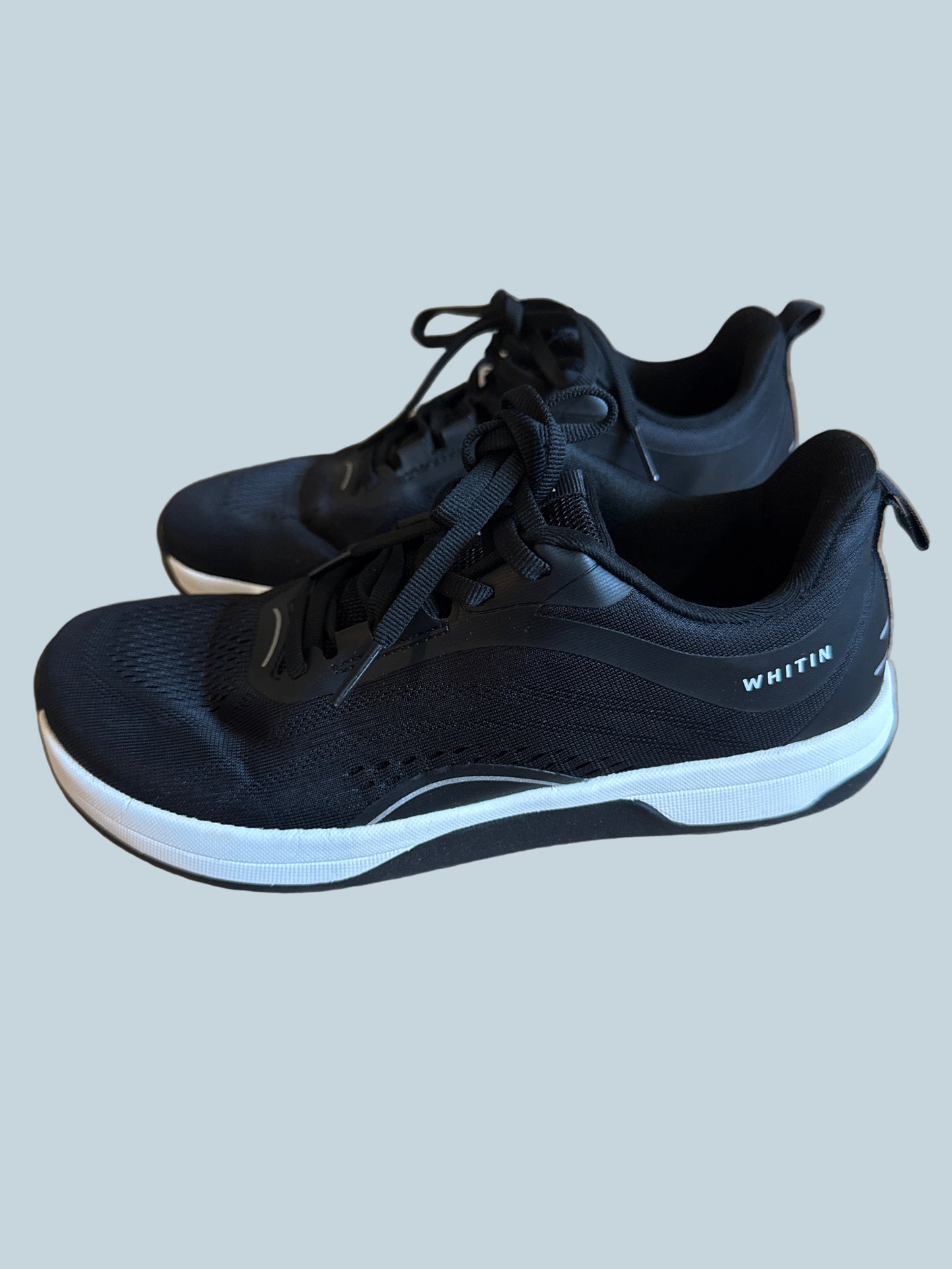 Whitin Men Walking/Running Shoe Sneakers. Like New. Size 39