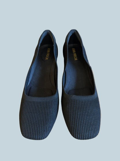 Jenn Ardor Women Block Heeled Pump Shoe. Like New. Size 9