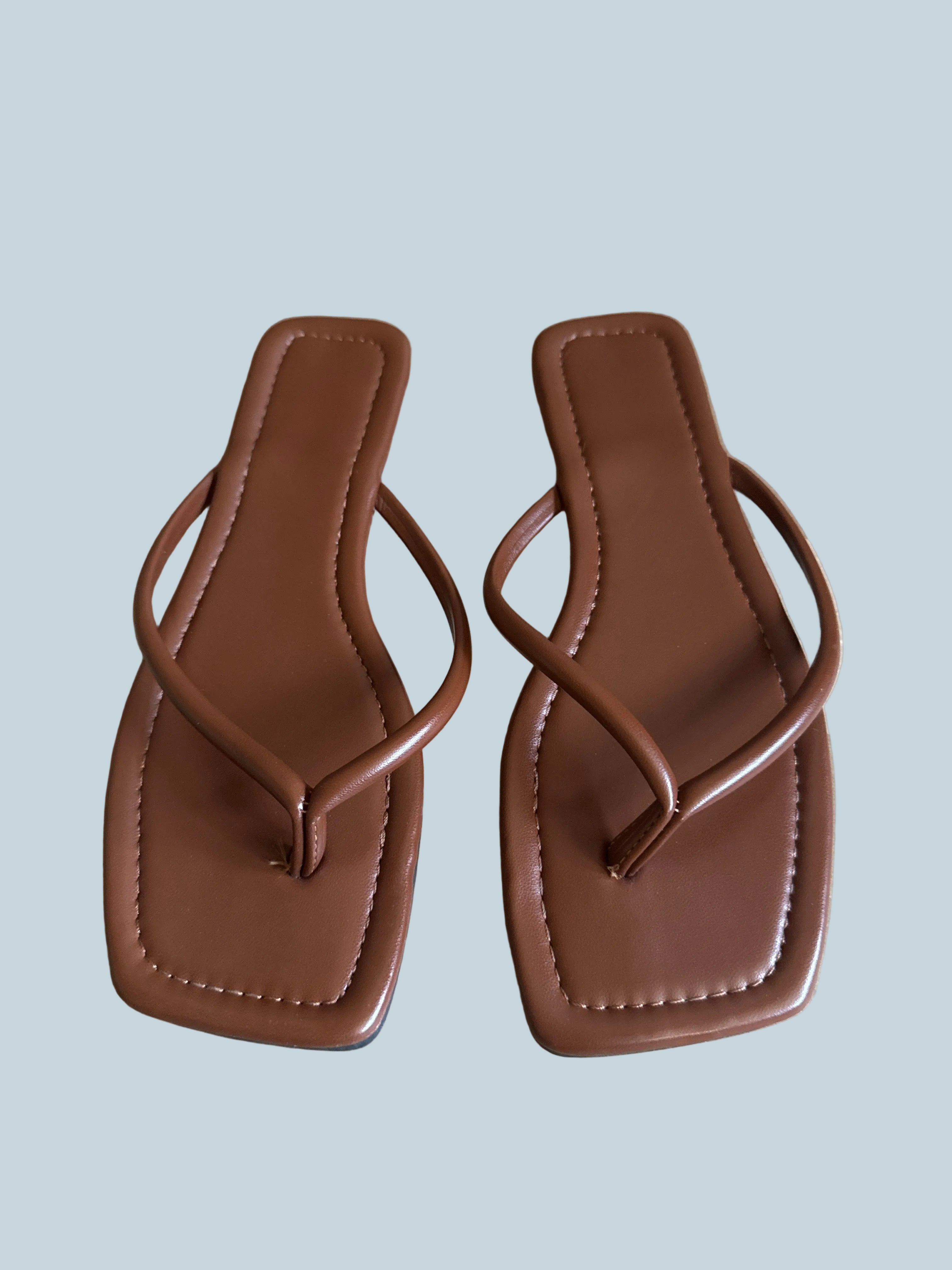 Women Slide Shoe Sandals Flat. Like New. Size 41