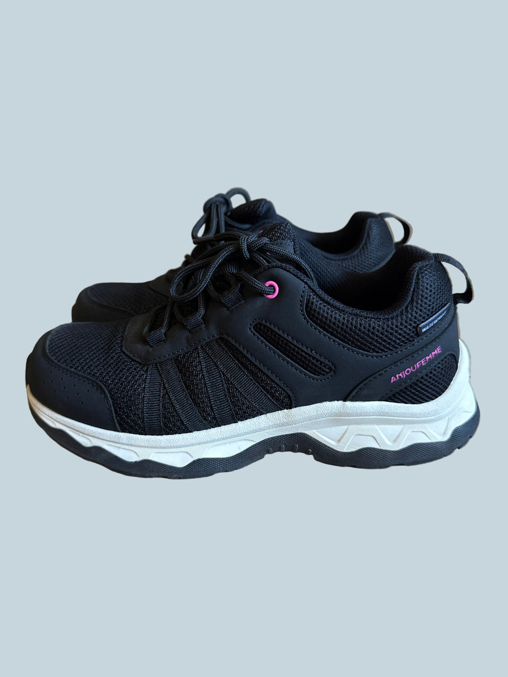 Anjoufemme Men Women Safety Shoe. Like New. Size 8