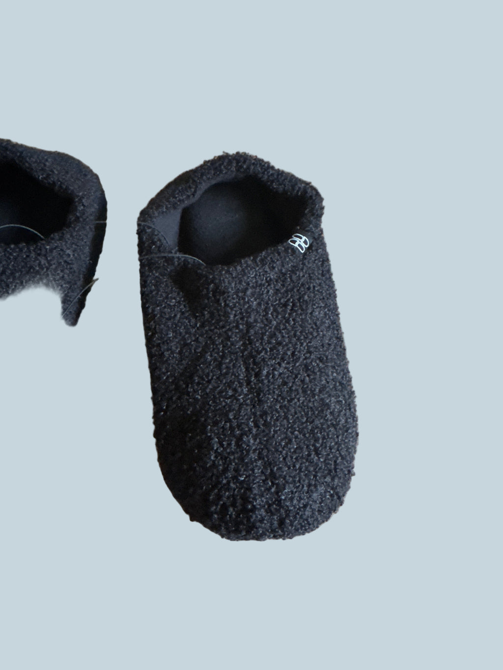 Hometop Men Slipon Shoe Slippers. Like New. Size 40-41