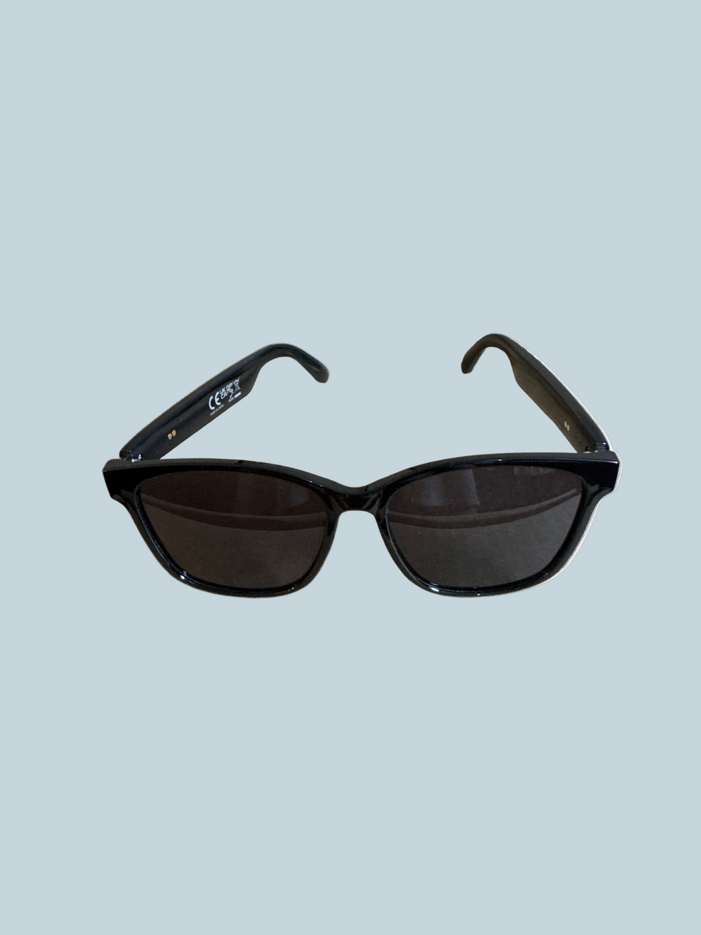 Smart glasses. Sunglasses