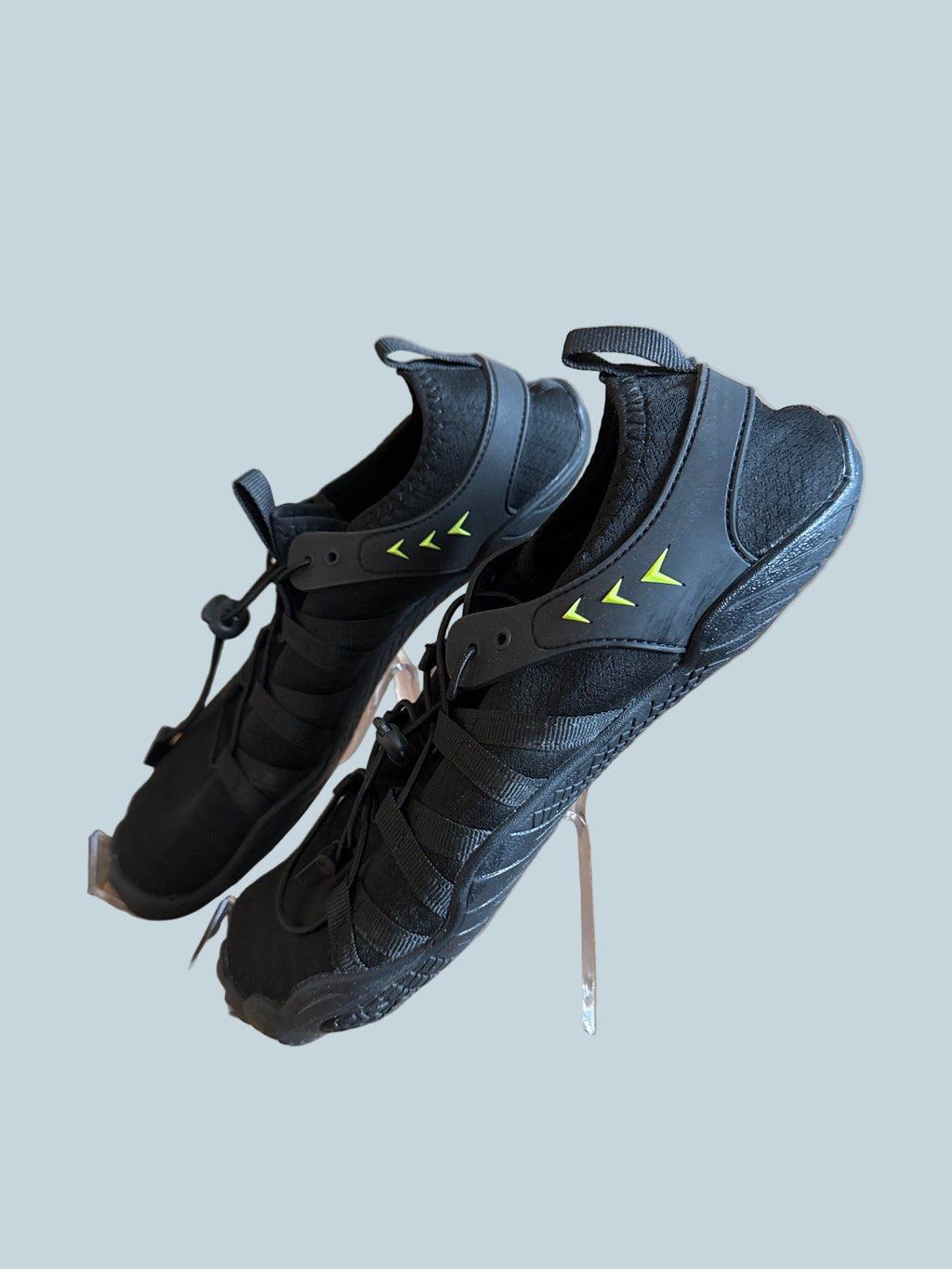 Men Women Athletic Water Shoe. Like New. Size 44