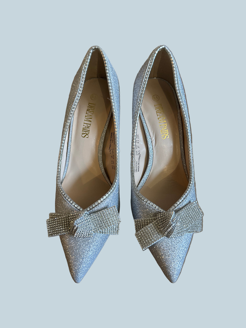 Dream Pair Women Sparkling Rhinestone Heeled Pump Shoe. Like New. Size 6.5