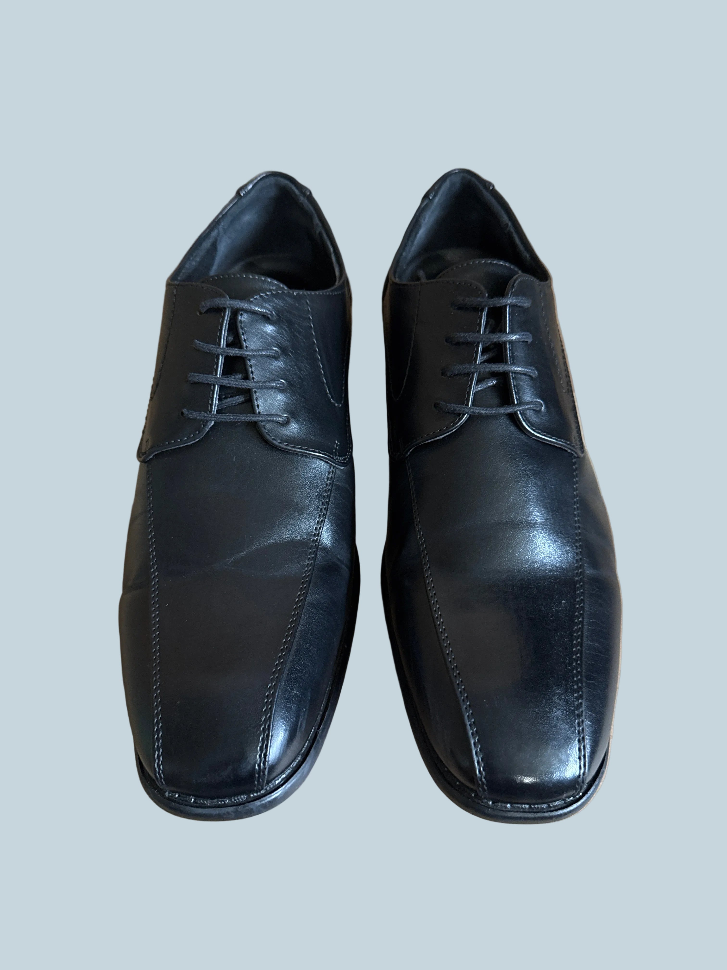 Bruno Marc Men Dress Shoe. Secondhand. Size 10.5