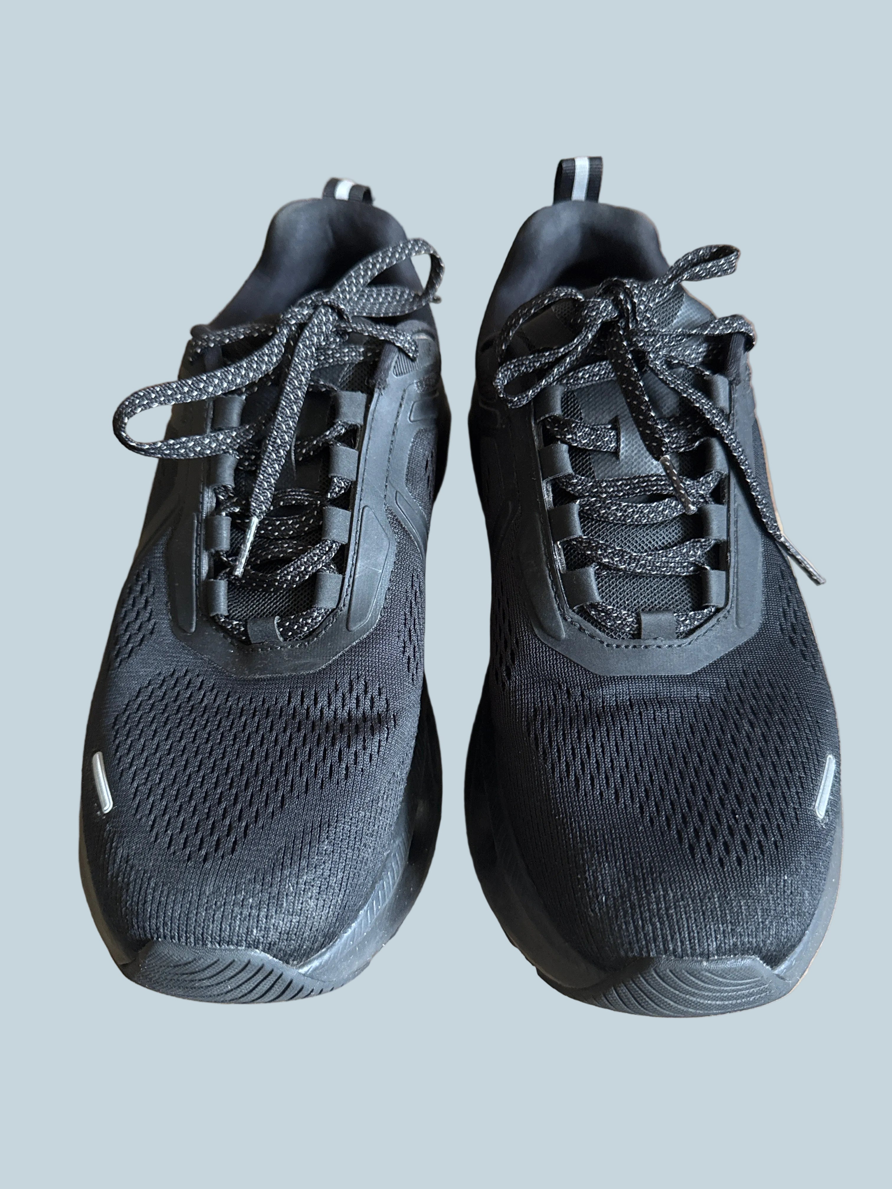 Nortiv8. Men Women Athletic Shoe. Seconhand. Size 9.5