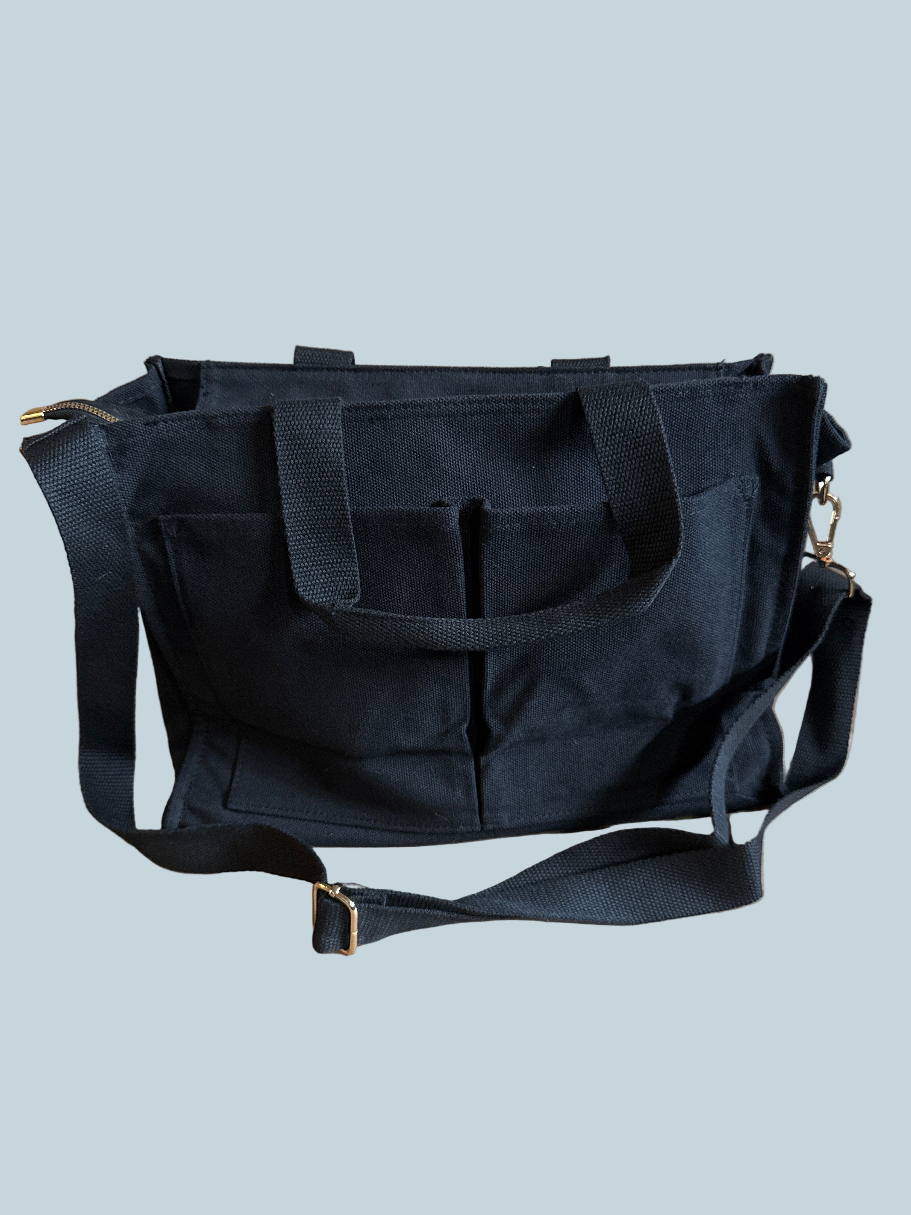 Multi-Pocket Tote Bag. Like New. Medium