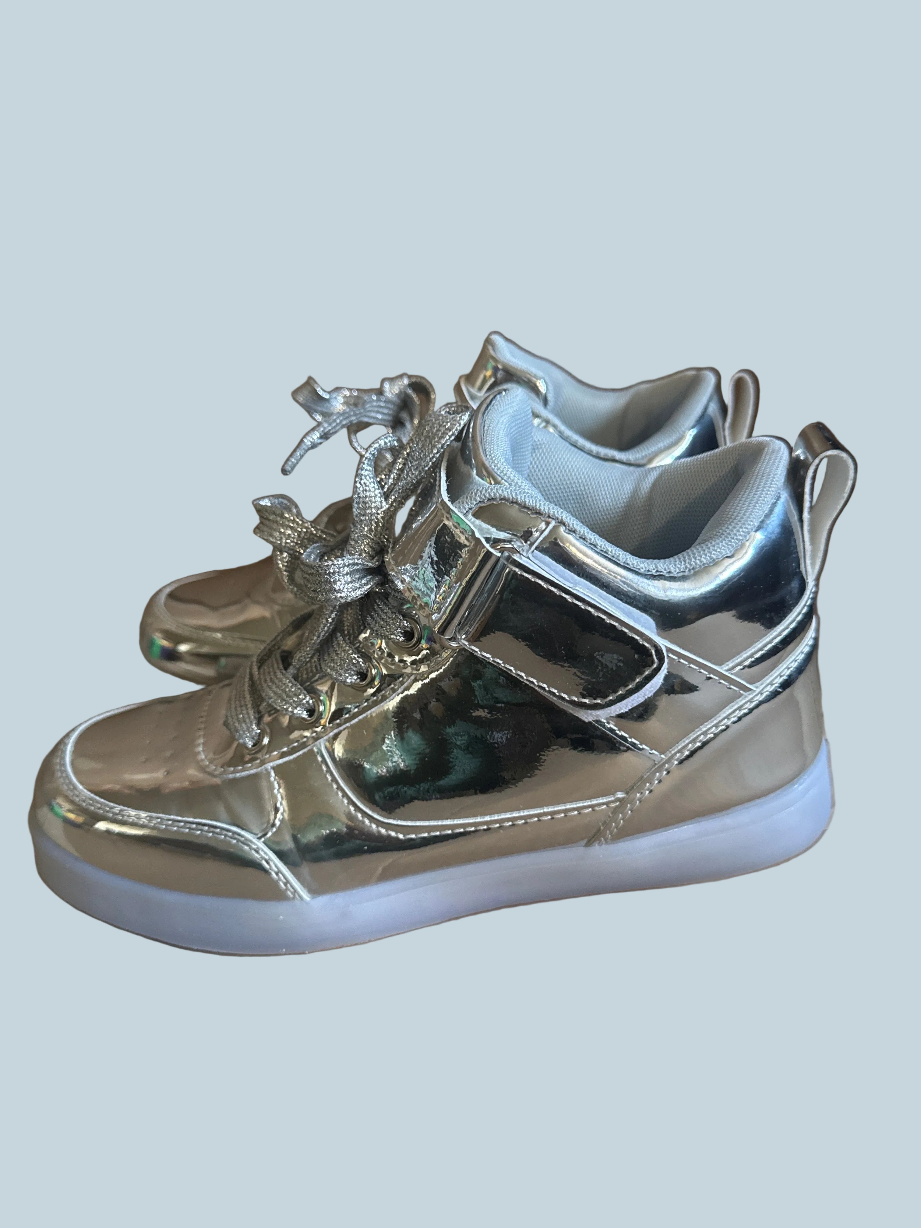 High Top Light-up Women Sneakers. Like New. Size 8