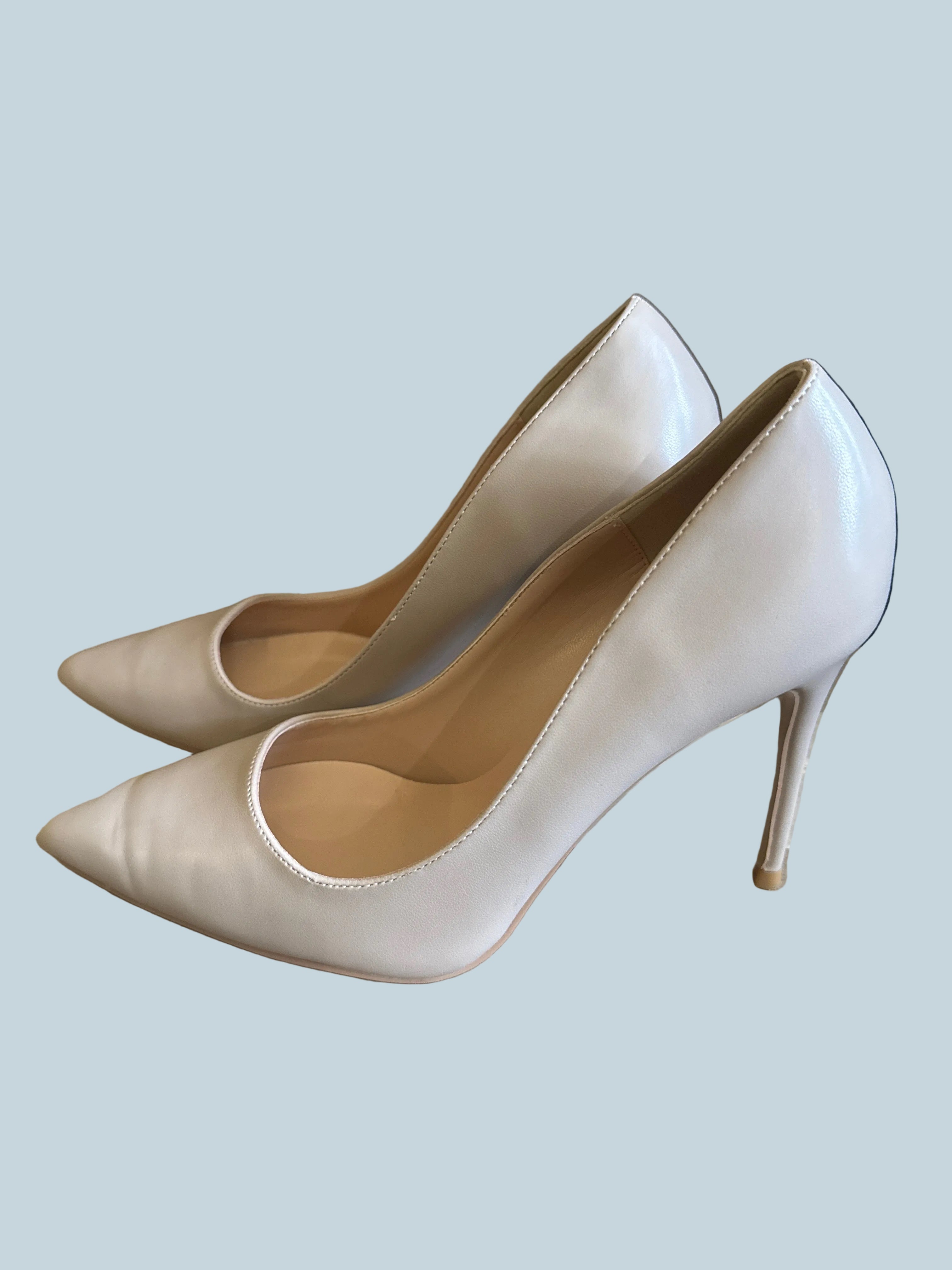 Coleter Women High Heeled Pump Shoe. Like New. Size 8