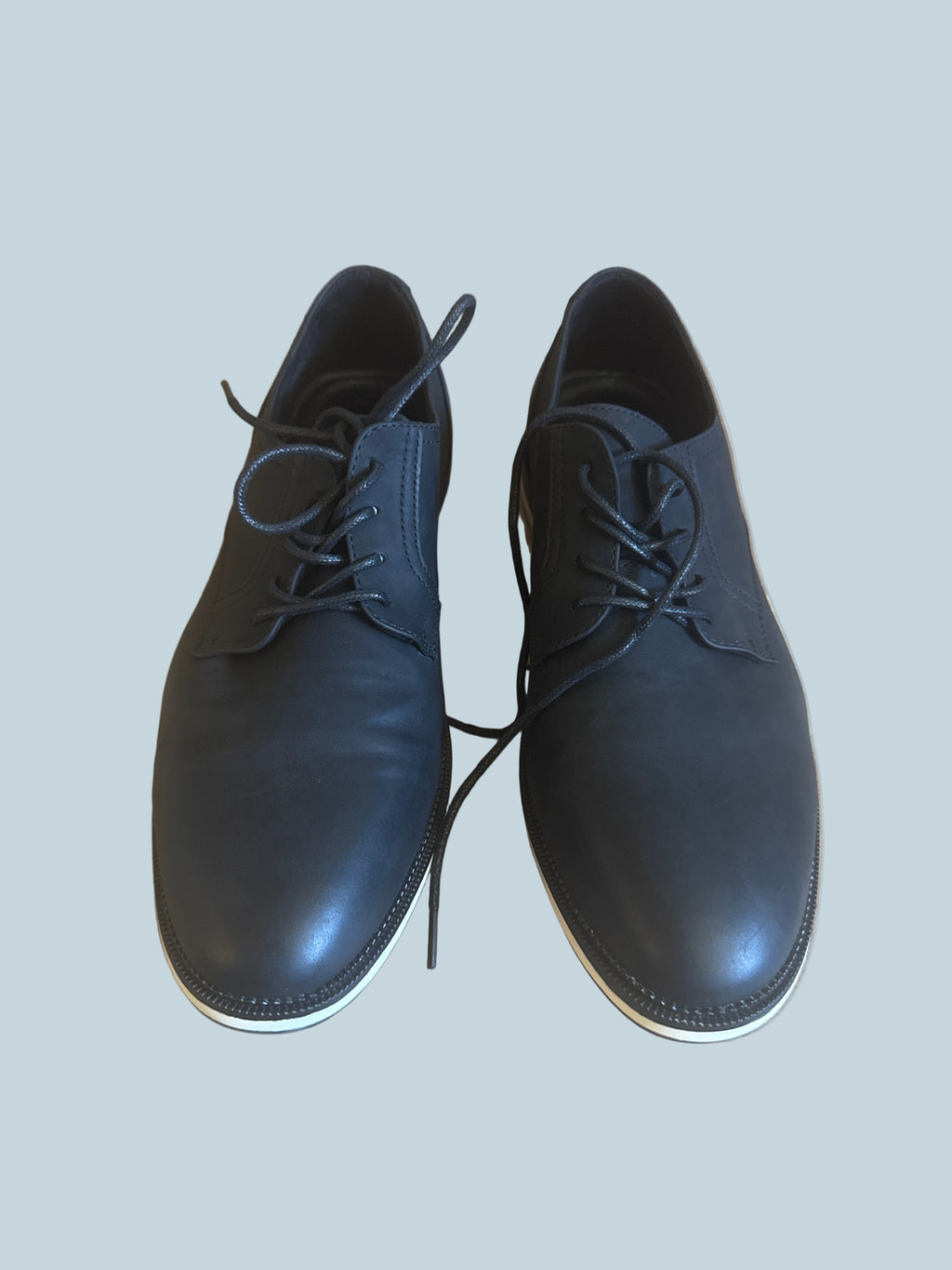 Merido Men Dress Shoe. Like New. Size 10.5