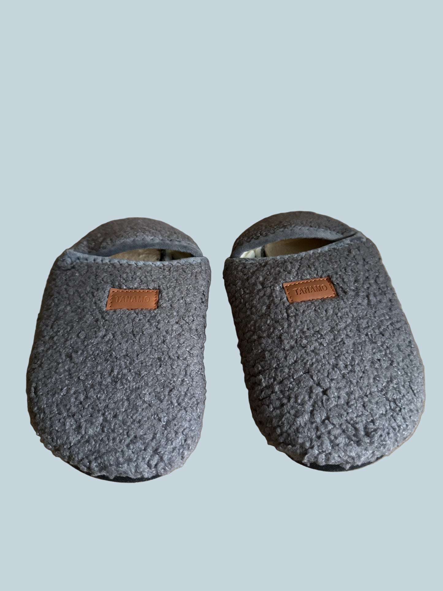 Men  Women Tanamo Slip-on Shoe Sandals Flat. Like New. Size 40.5