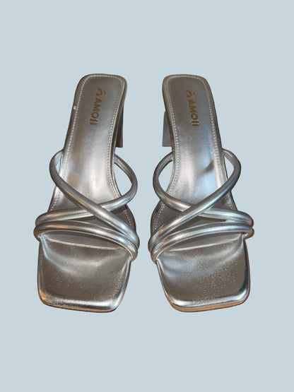 Amoji Women Slide Low Heeled Shoe Sandals. Like New. Size 38