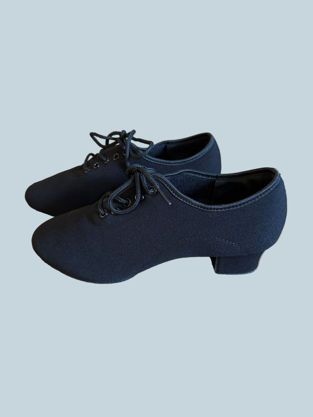 Women Dance Shoes. Like New. Size 39