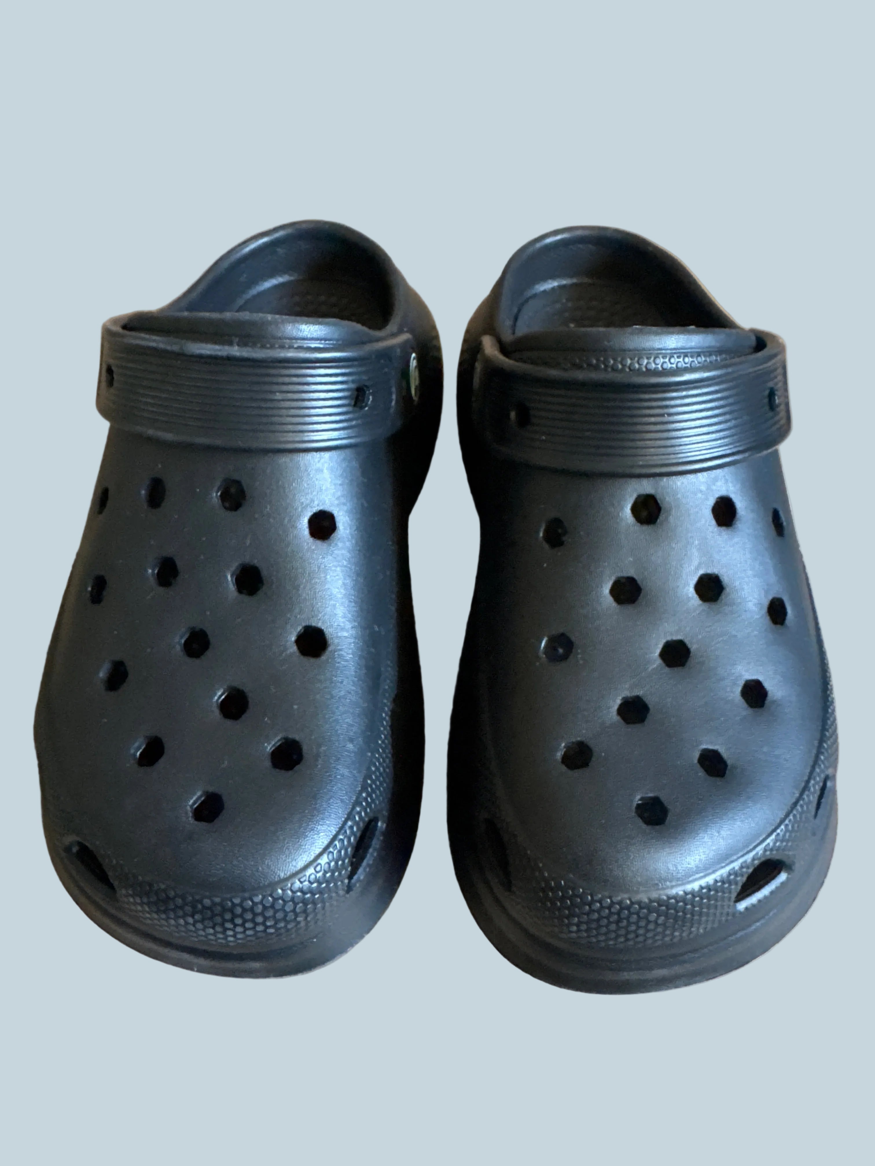 Crocs Women Slide shoe Sandals. Size 5