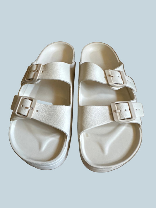 Men Women Slide Shoe Sandals.  New. Size 9