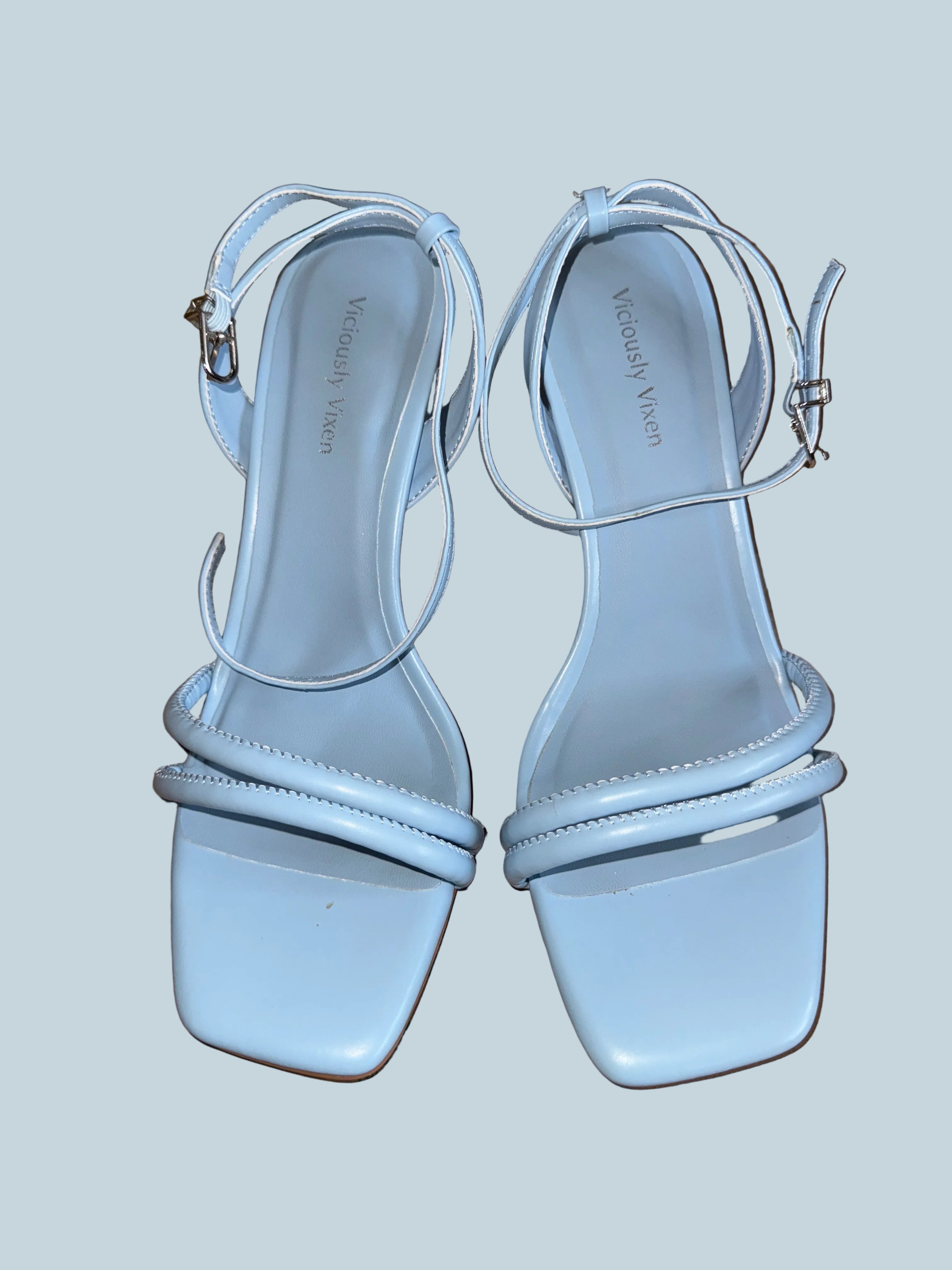 viciously vixen Women Heeled Sandals. Like New. Size 9