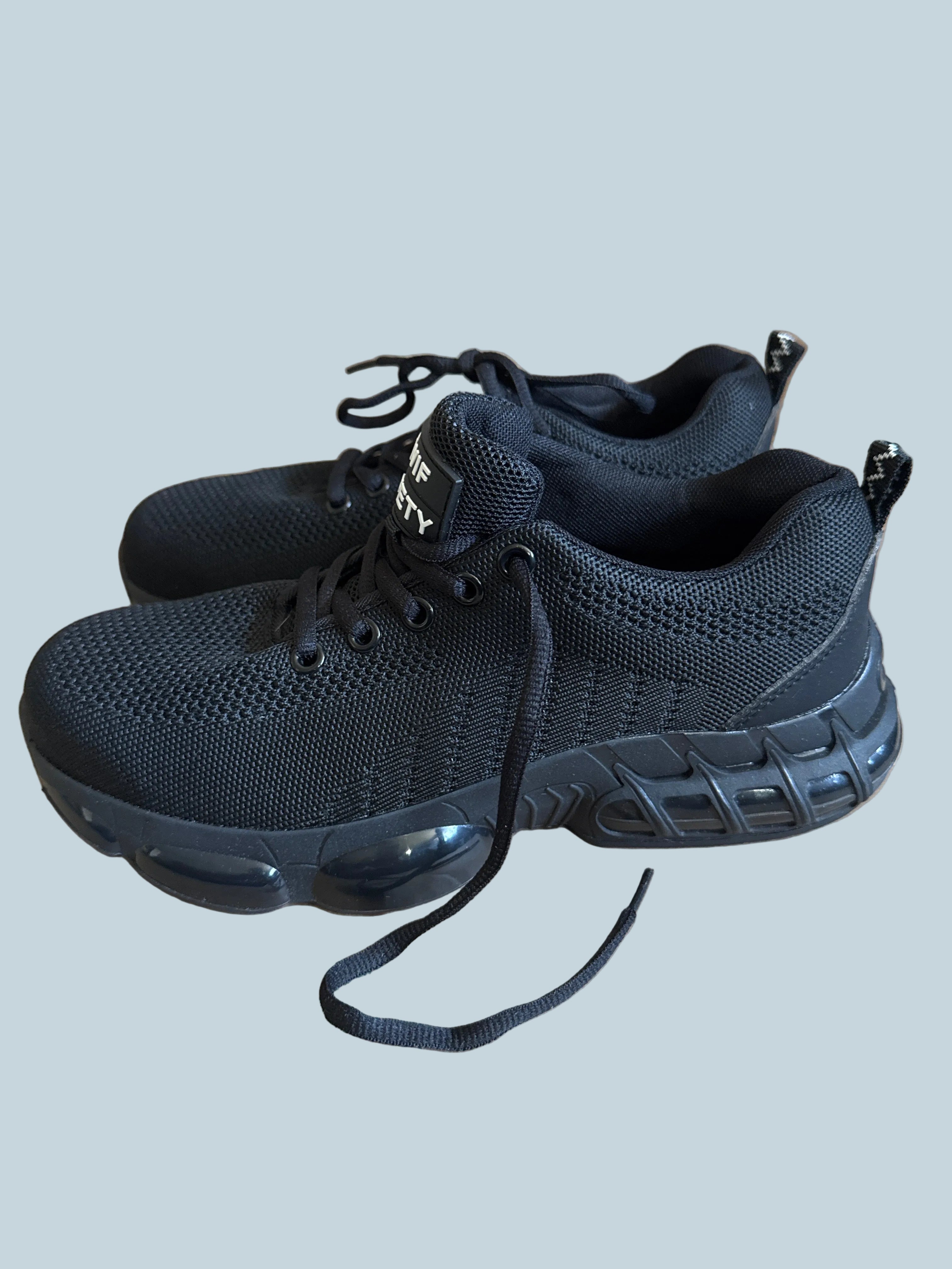 OWIF Men Women Safety Shoe Sneakers. Like New. Size 39