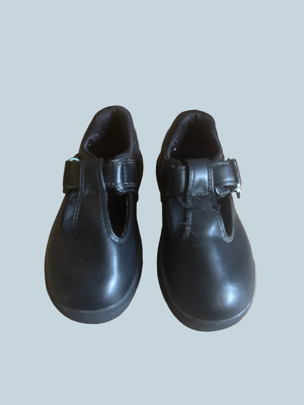 Dream Pairs Girls T-Strap Shoe Flat. Secondhand. Toddler Size 9