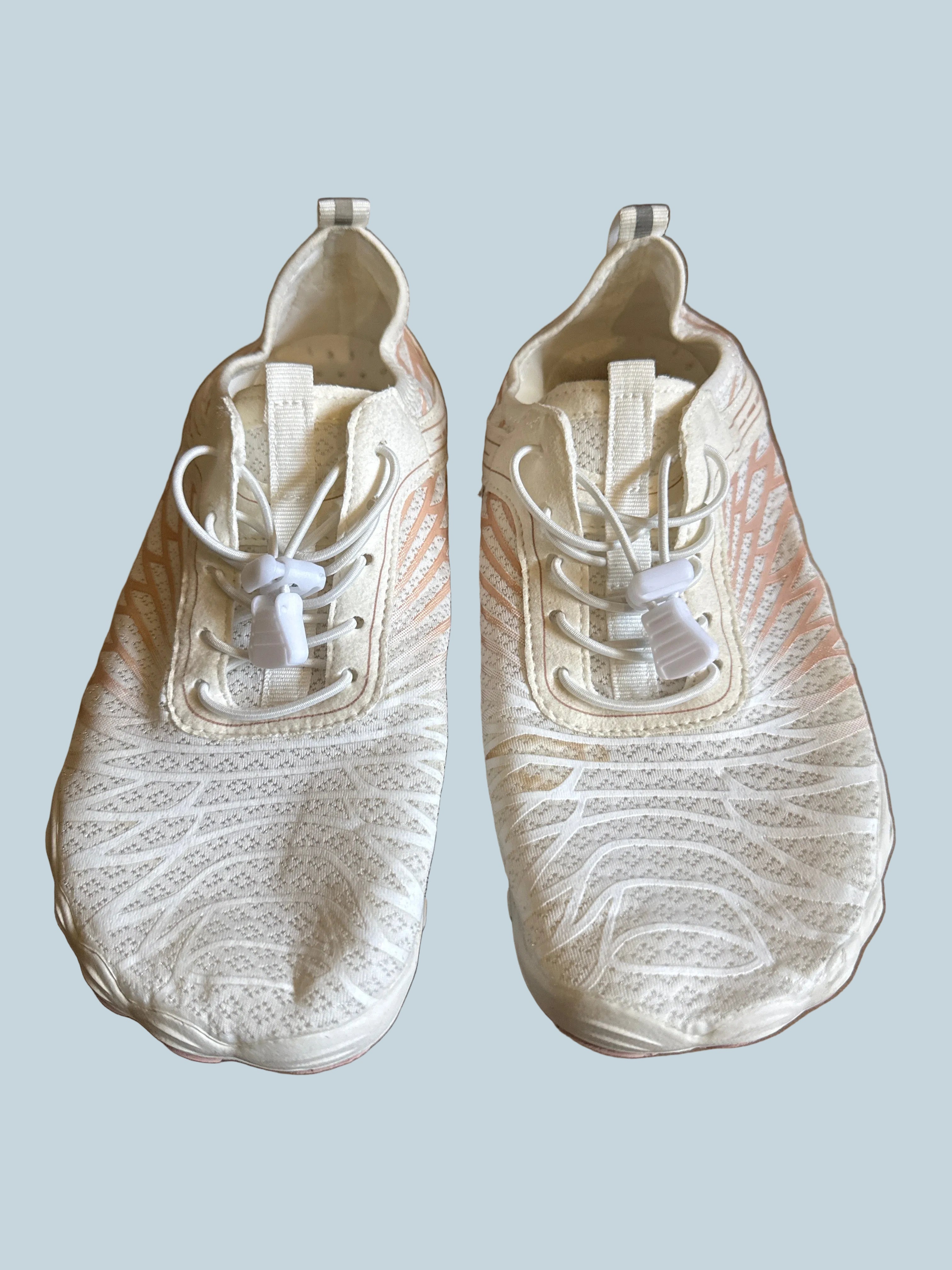 Barefoot Women Water Shoe. Secondhand. Size 39