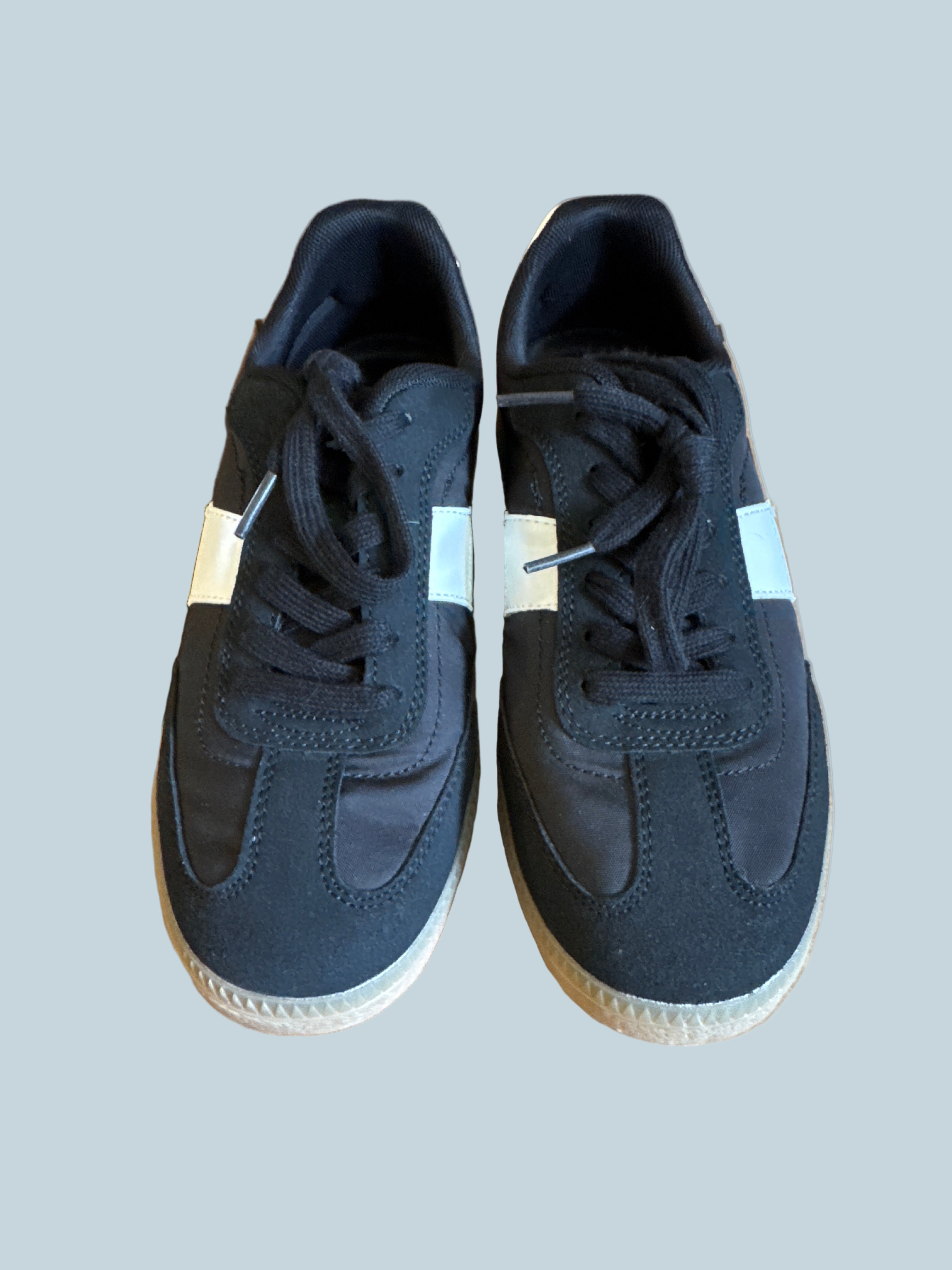 Rihero Men Casual Walking Shoe Sneakers. Like New. Size 7