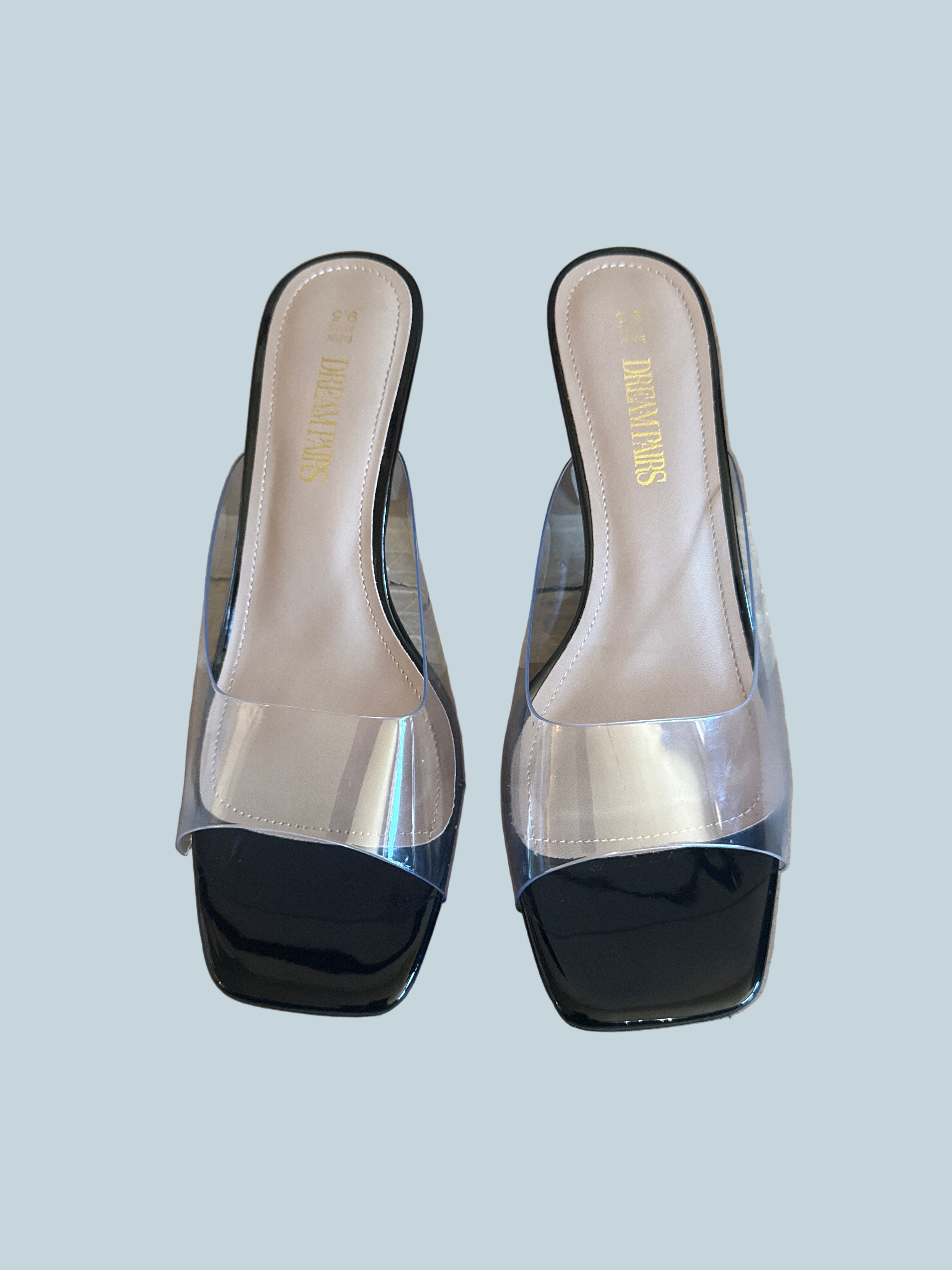 Dream pairs Women Heeled Shoe Sandals. New. Size 9.5