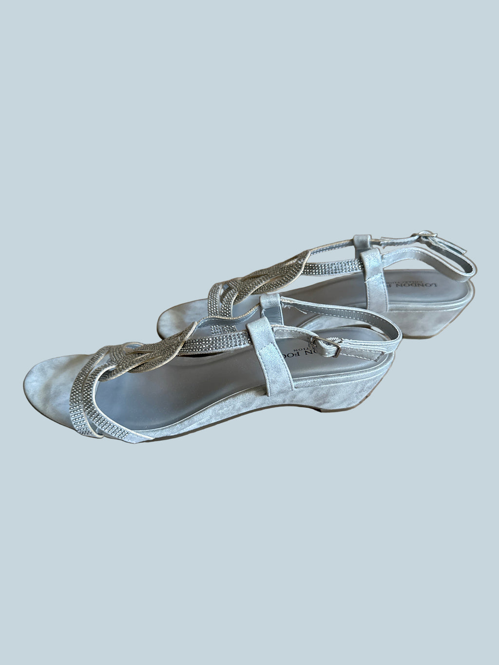 London Fog Women Low Wedge Shoe Sandals. Like New. Size 10