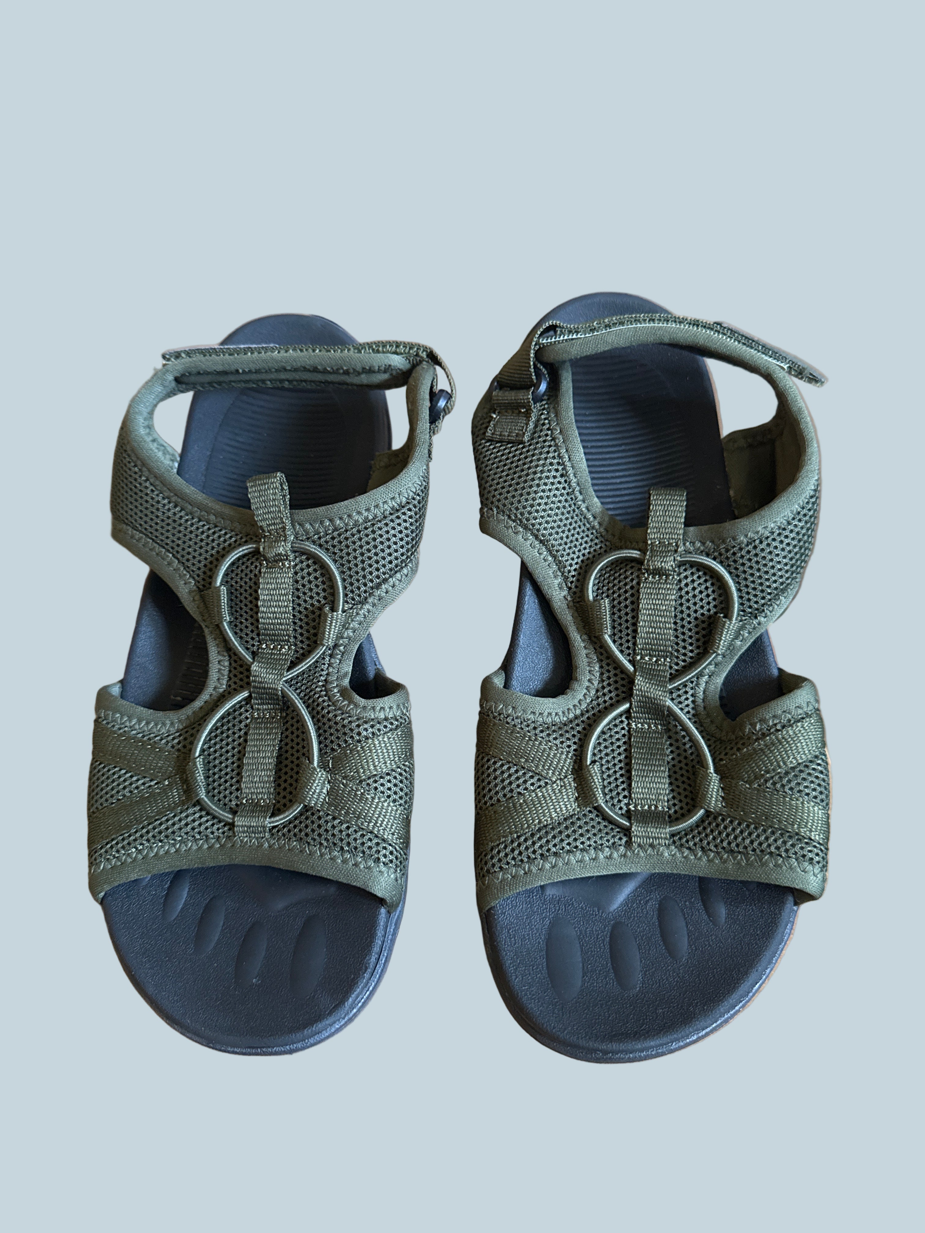 Ubfen Men Hiking Shoe Sandals. Like New. Size 37