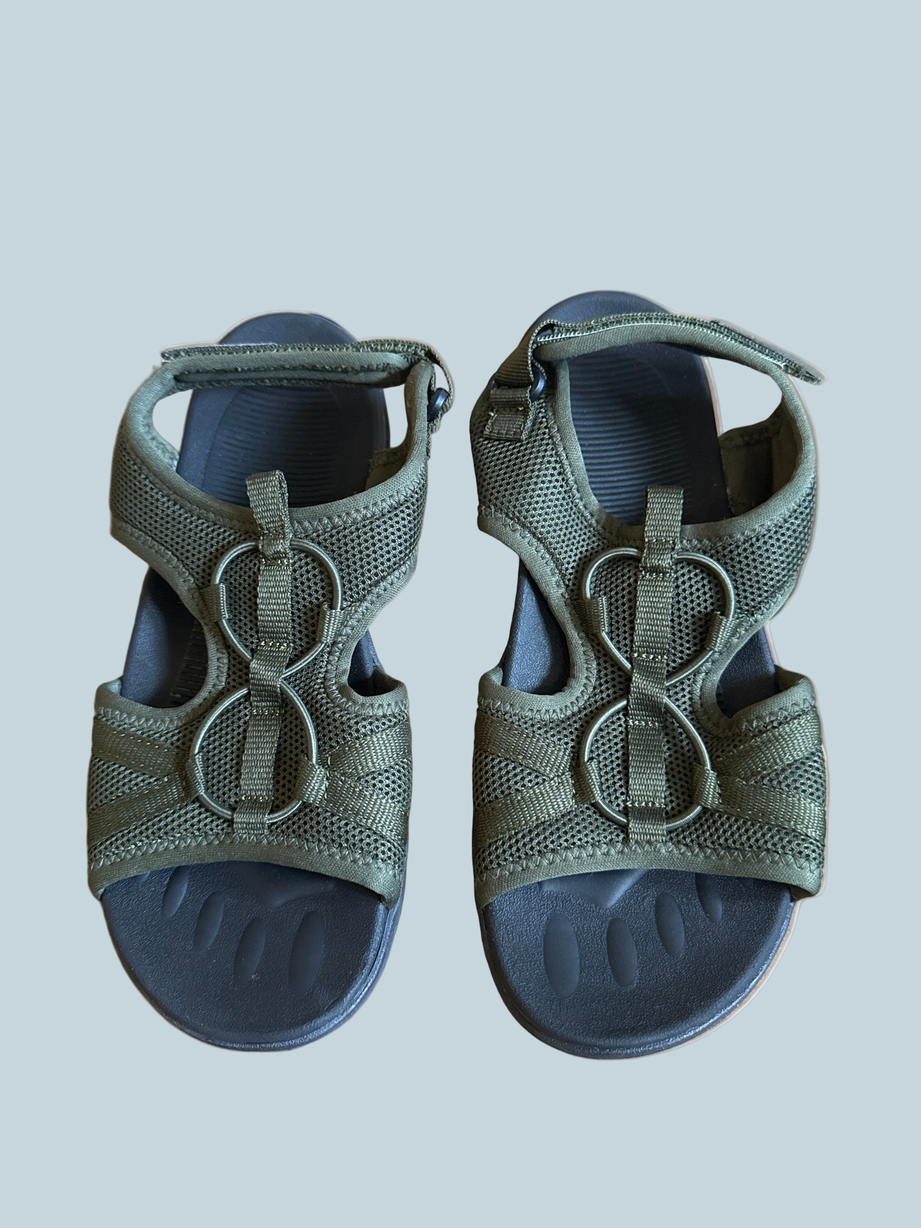 Ubfen Men Hiking Shoe Sandals. Like New. Size 37