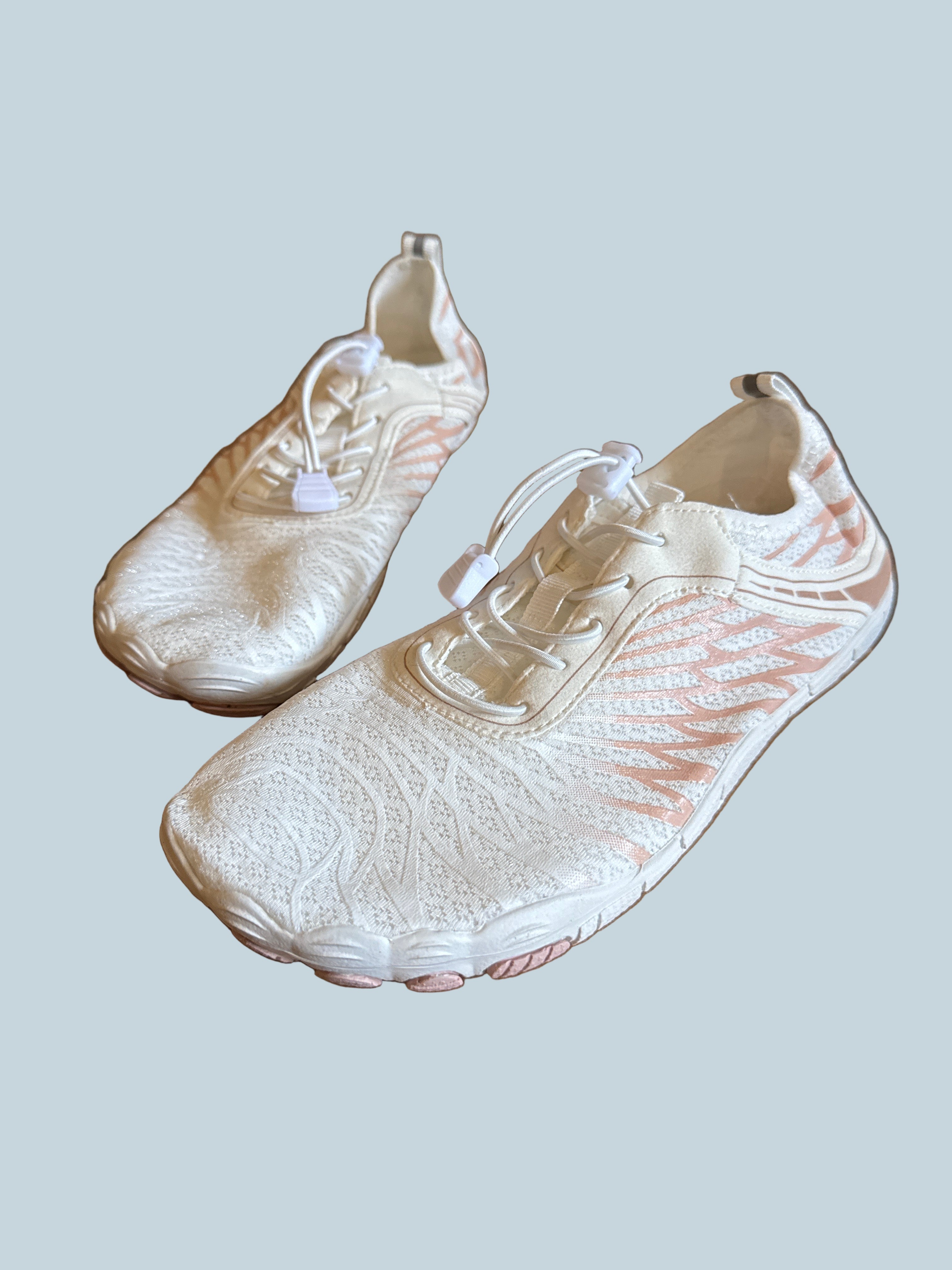 Barefoot Women Water Shoe. Second hand . Size 39