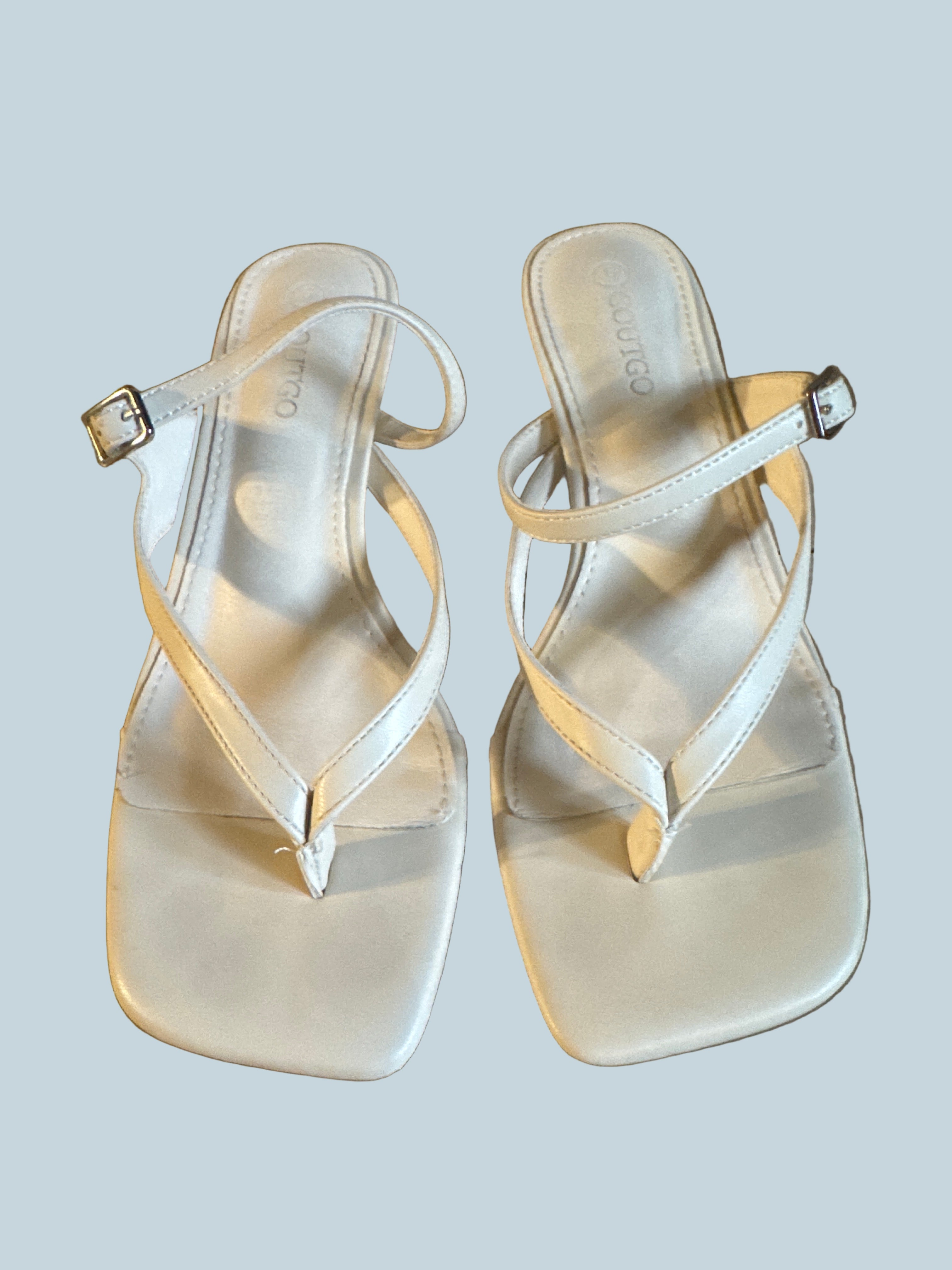 Coutgo Women Kitten Heeled Shoe Sandals. Secondhand. Size 6