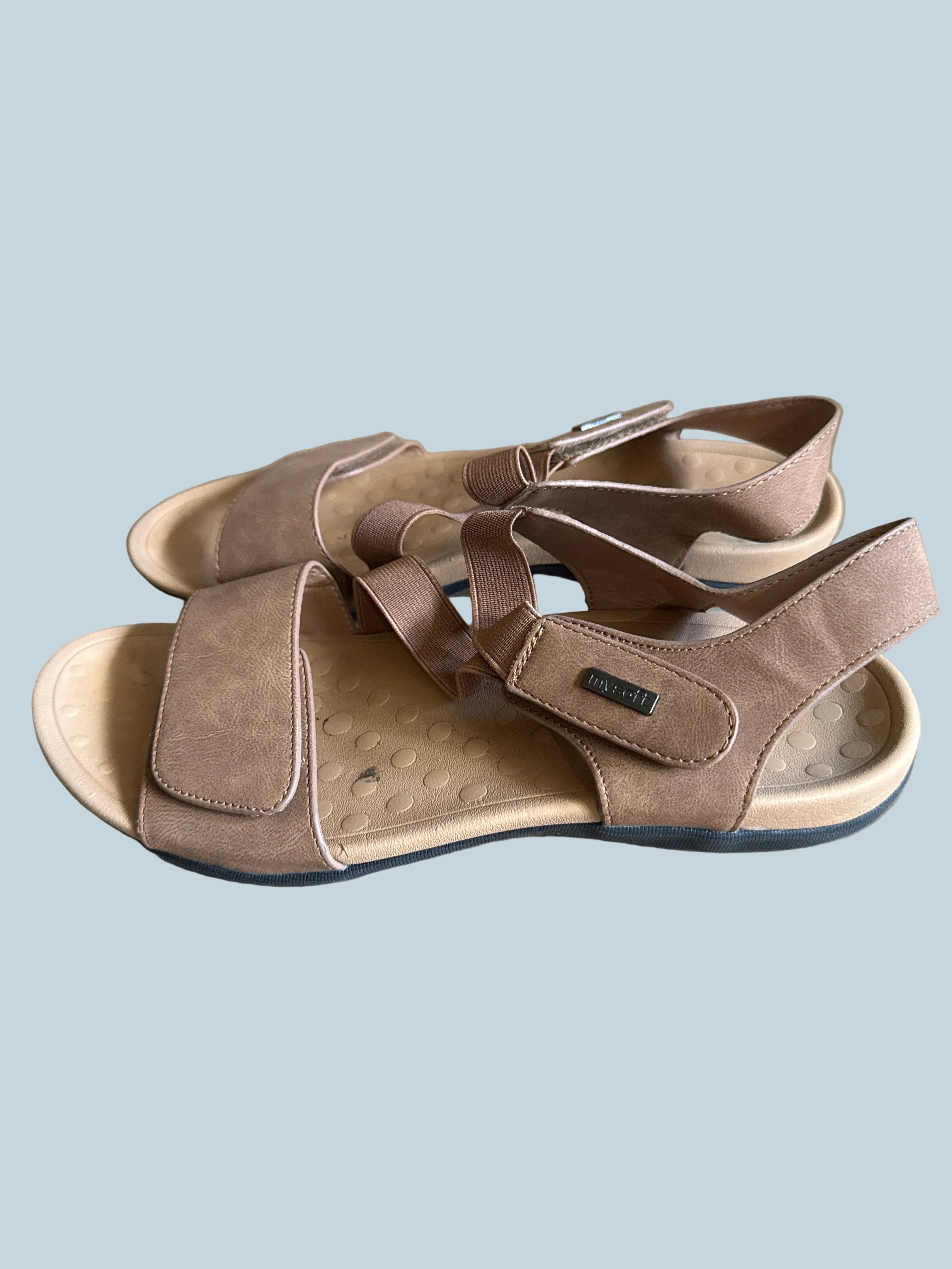 Women Shoe Sandals. Secondhand. Size 40