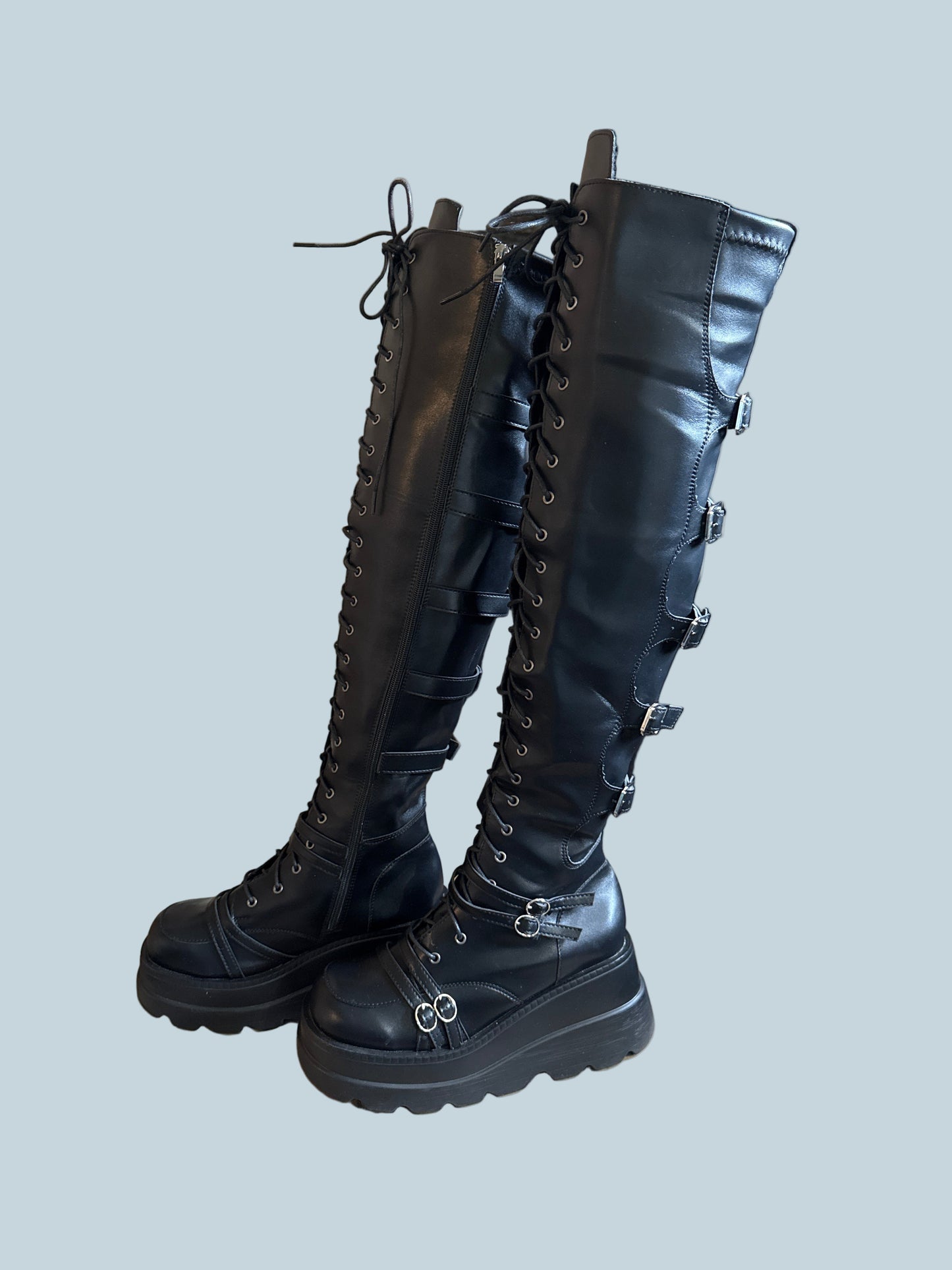 Women Above knee-high boot. Secondhand. Size 43