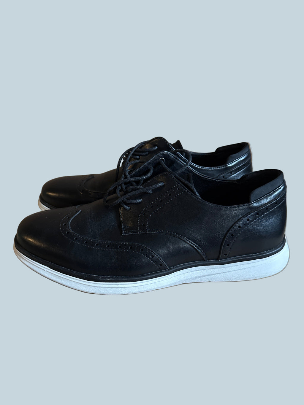 Meridos Men Dress Shoe. Like New. Size 10