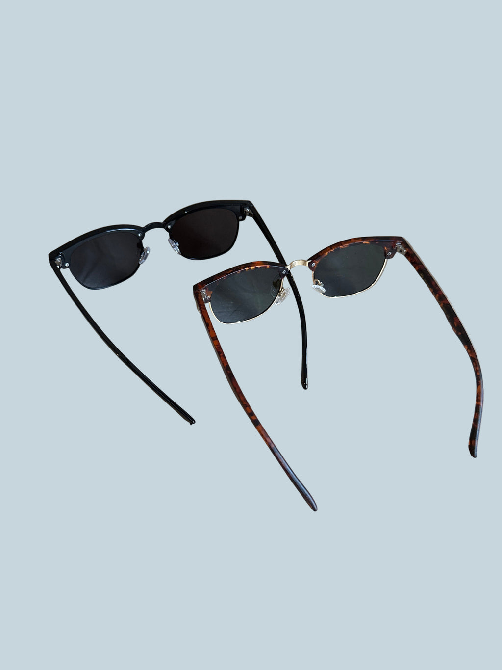 Sunglasses. Like New. Set.