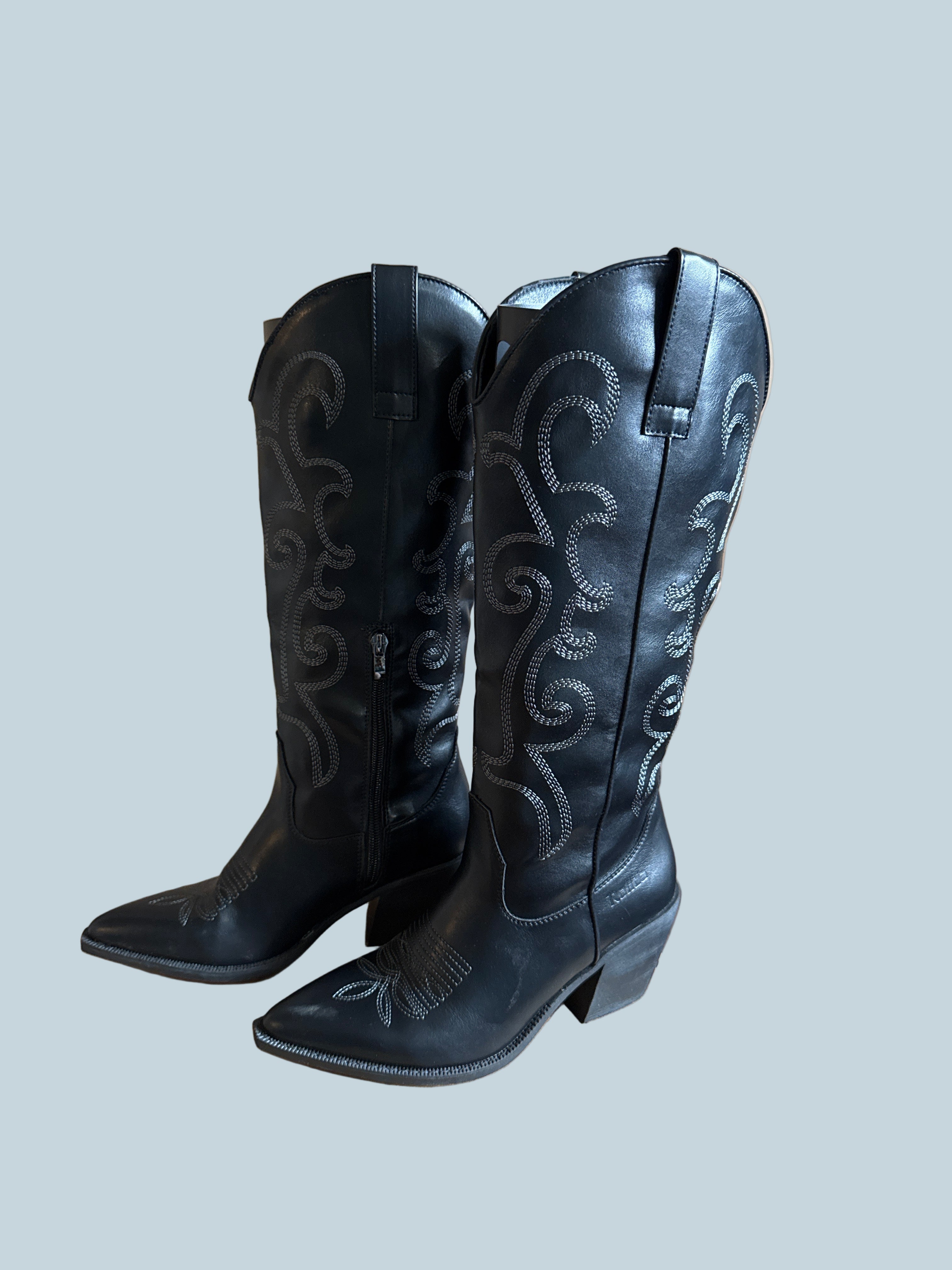 Rollda Women Knee High Cowboy Boot. Like New. Size 7