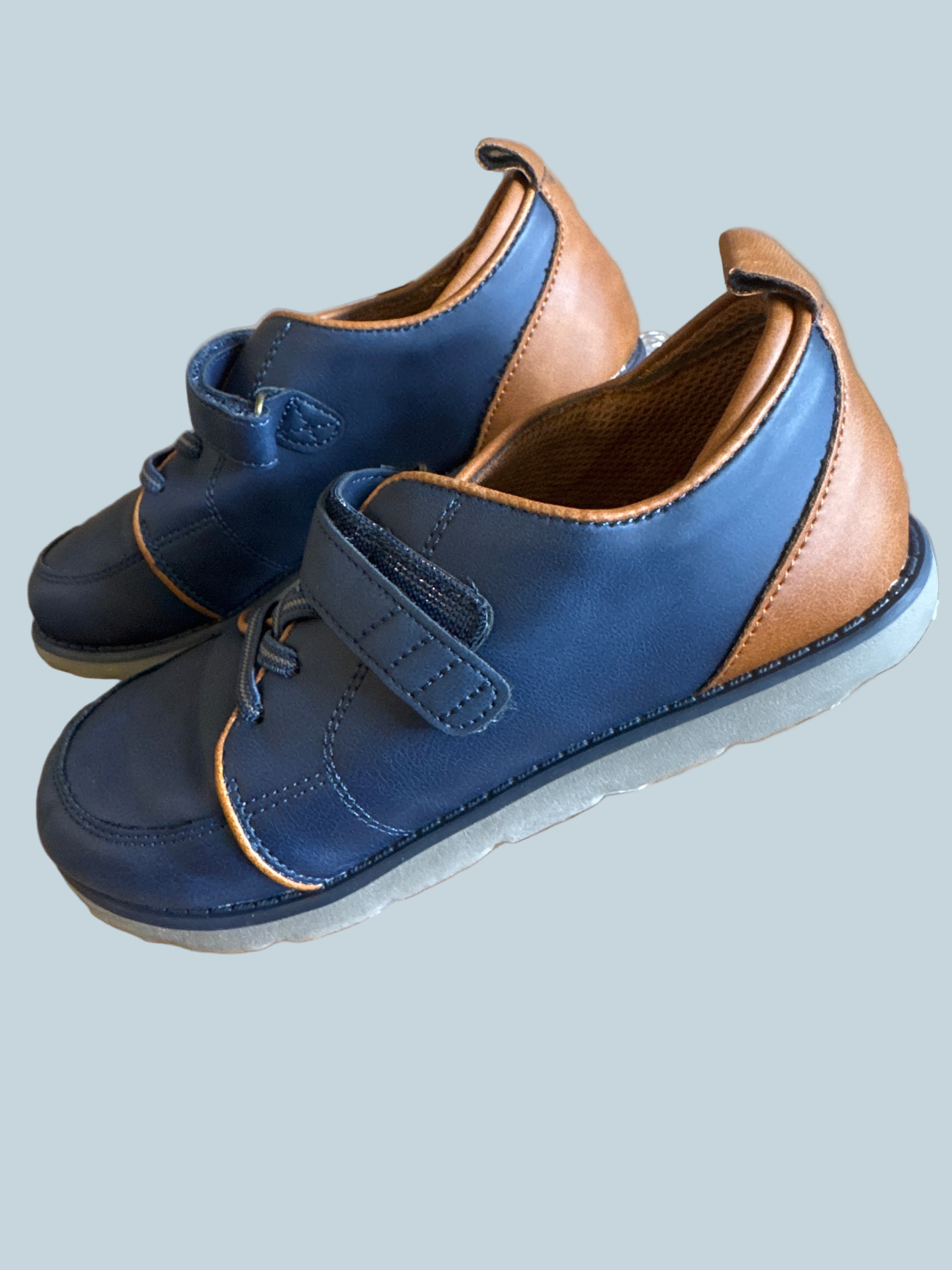 Dream Pairs Kids Boys Dress Shoe. Like New. Size 13