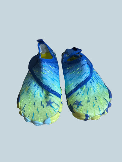 Kids Boys Girls Water Shoe. LikeNew. Kid Size 1.5