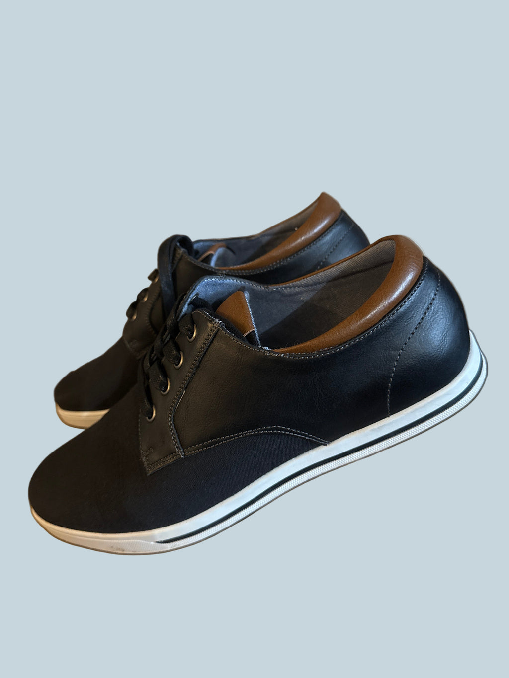 Bruno Marc Men Casual Walking Shoes. Like New. Size 9.5