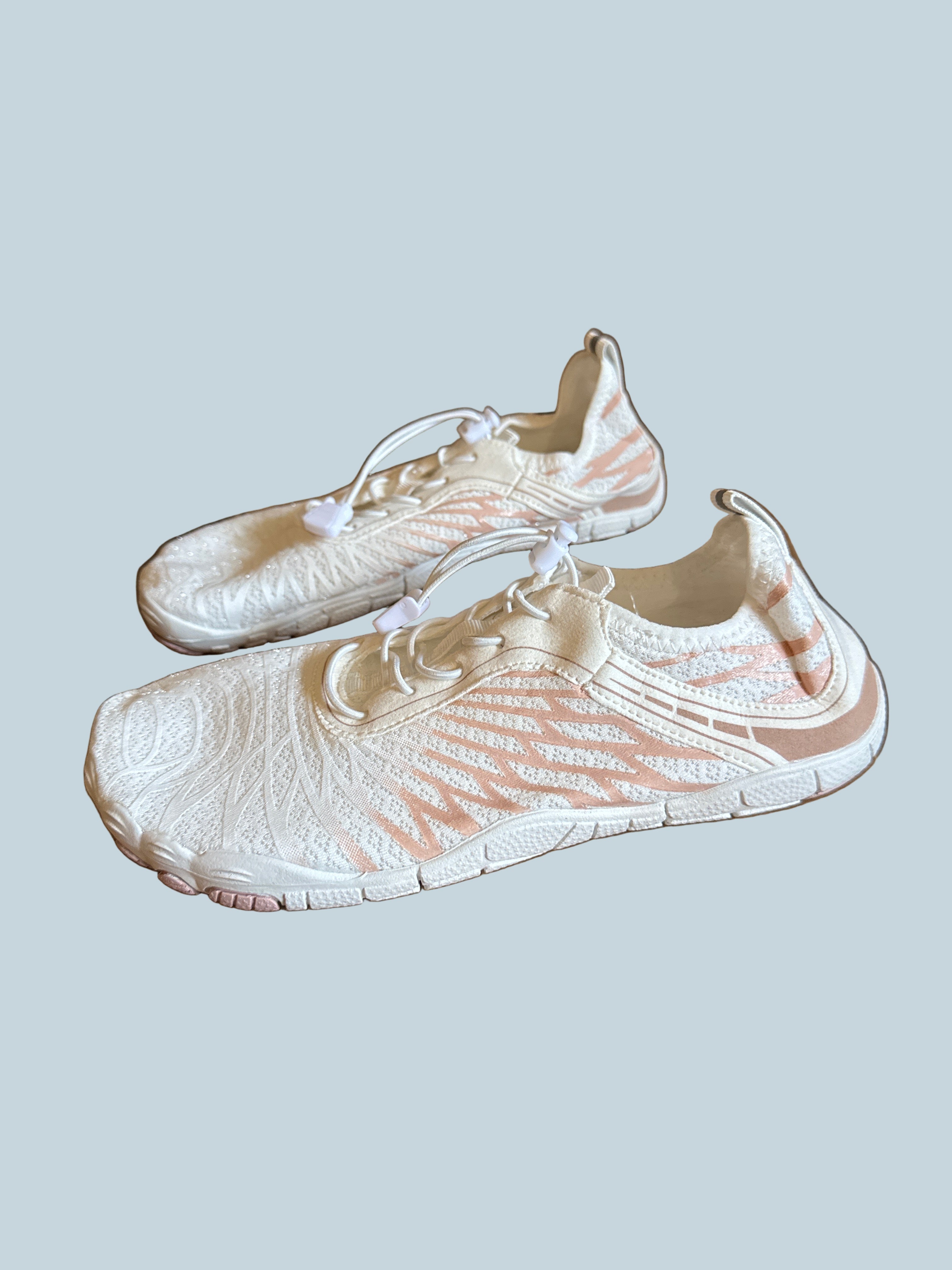 Barefoot Women Water Shoe. Second hand . Size 39