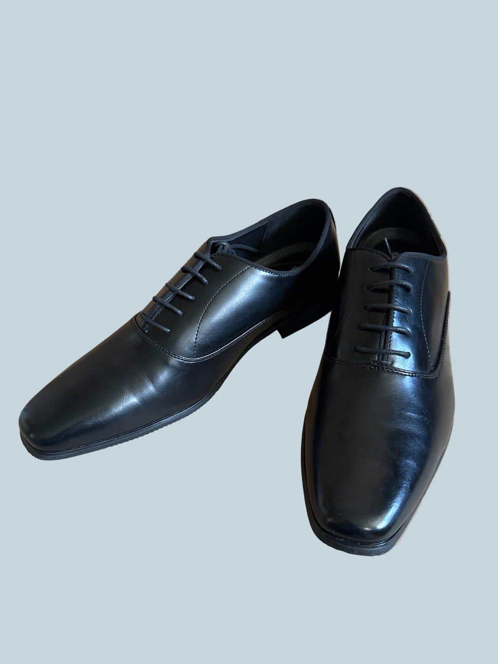 Bruno Marc Men Dress Shoe. Like New. Size 13