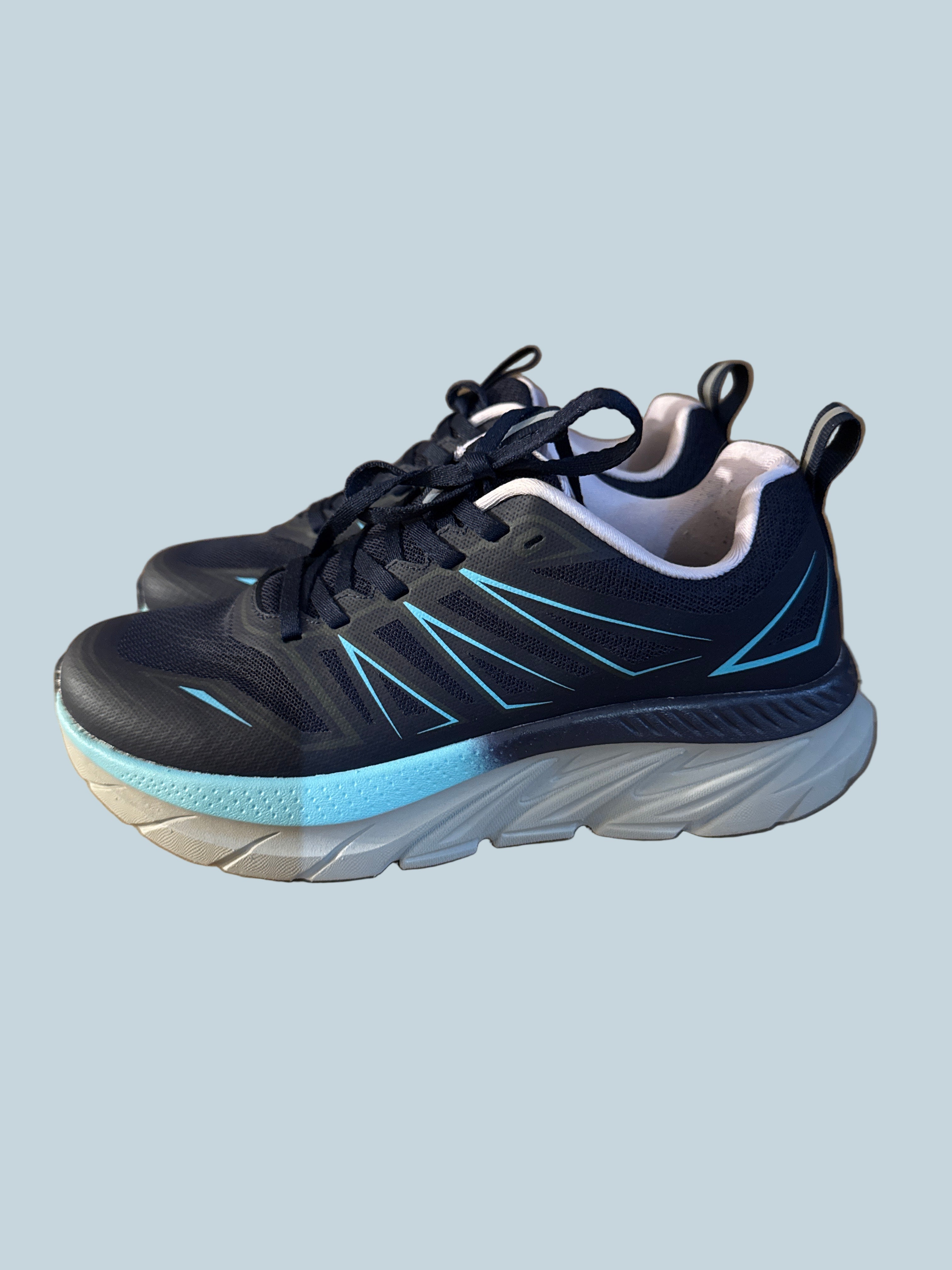 Nortiv8 Men Athletic Shoe. Like New. Size 7.5