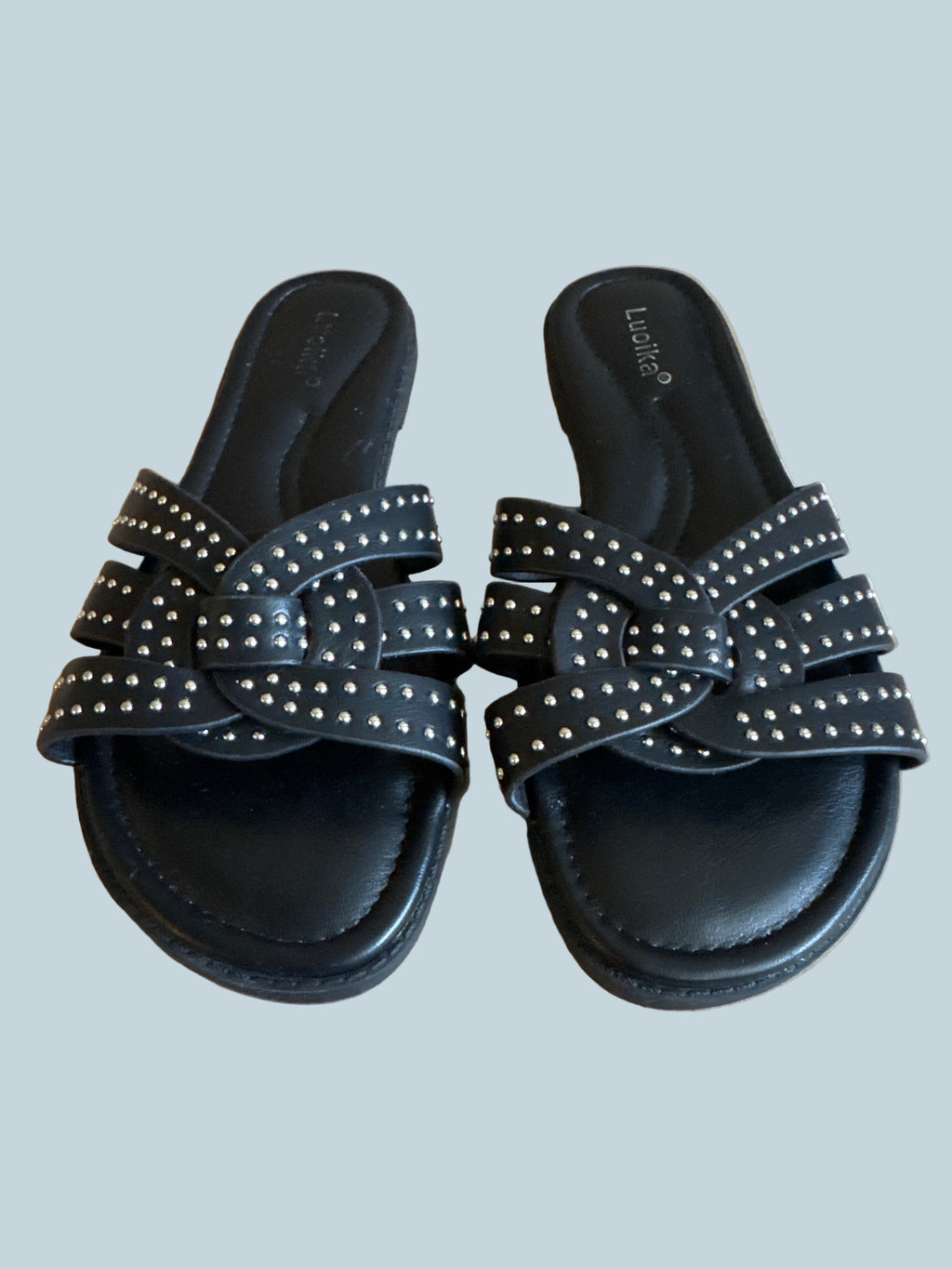 Louika Woman Wide Slide Shoe Sandals. Secondhand. Size 9