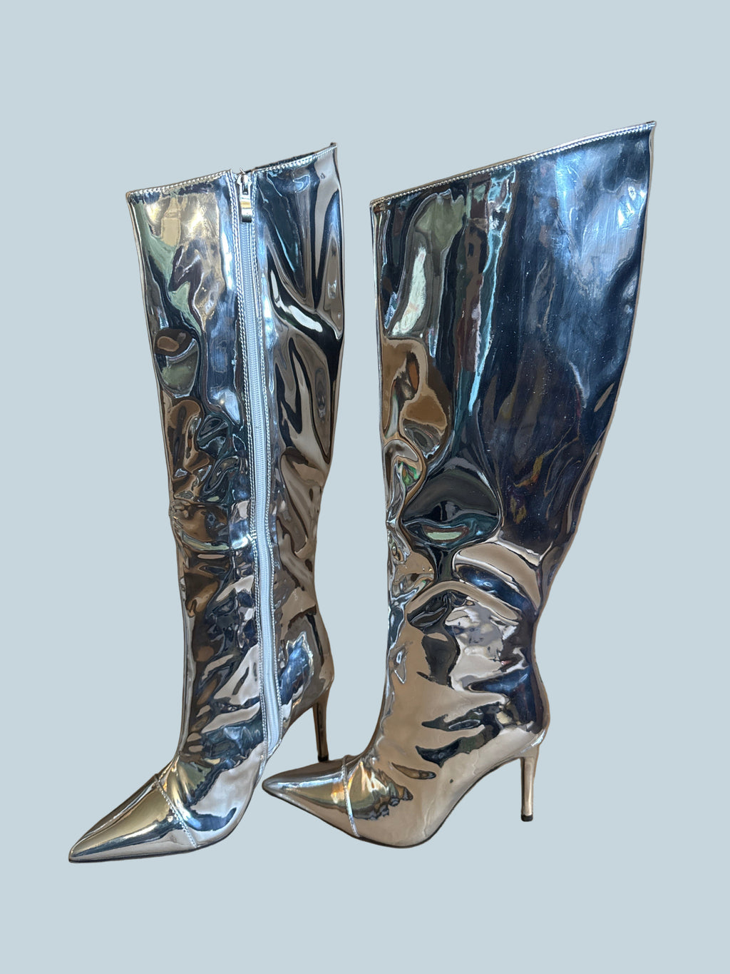 Arqa Studio Women Knee High Boot. Like New. Size 8