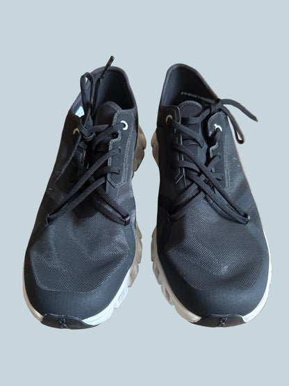 QC. Men Women Walking/ Running Shoe. Size 9.5