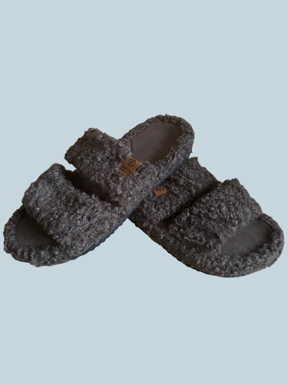 Evenfoams Women Slipon Shoe Slippers. Like New. Size 40